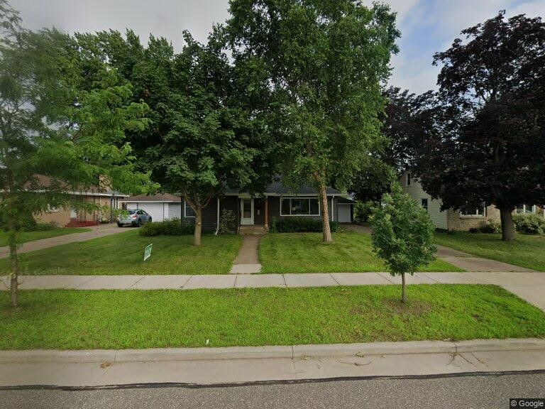 215 W Lexington Boulevard
