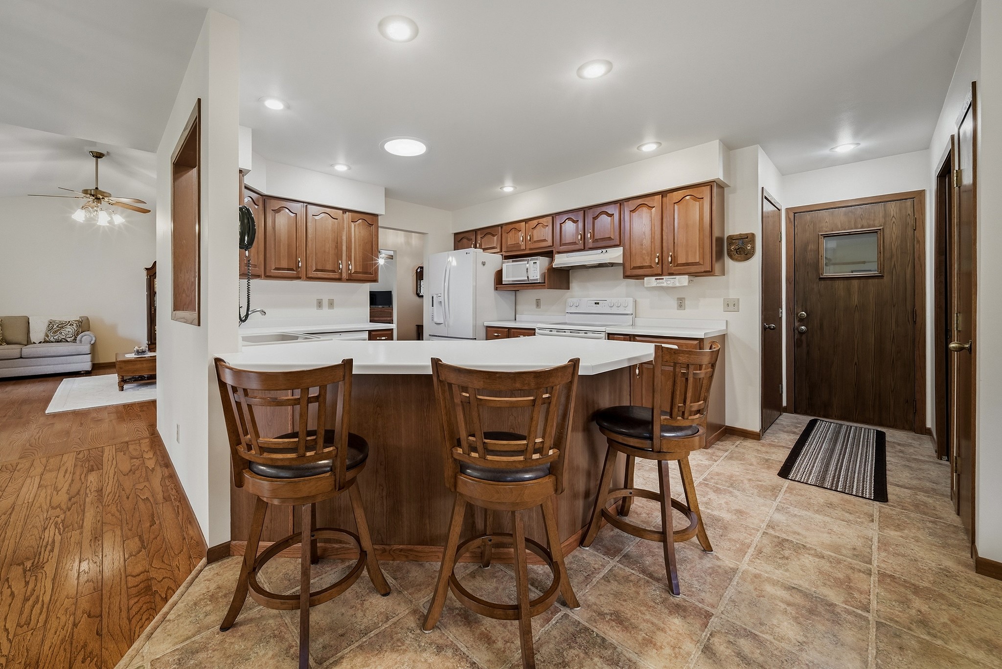 1407 Woodridge Drive