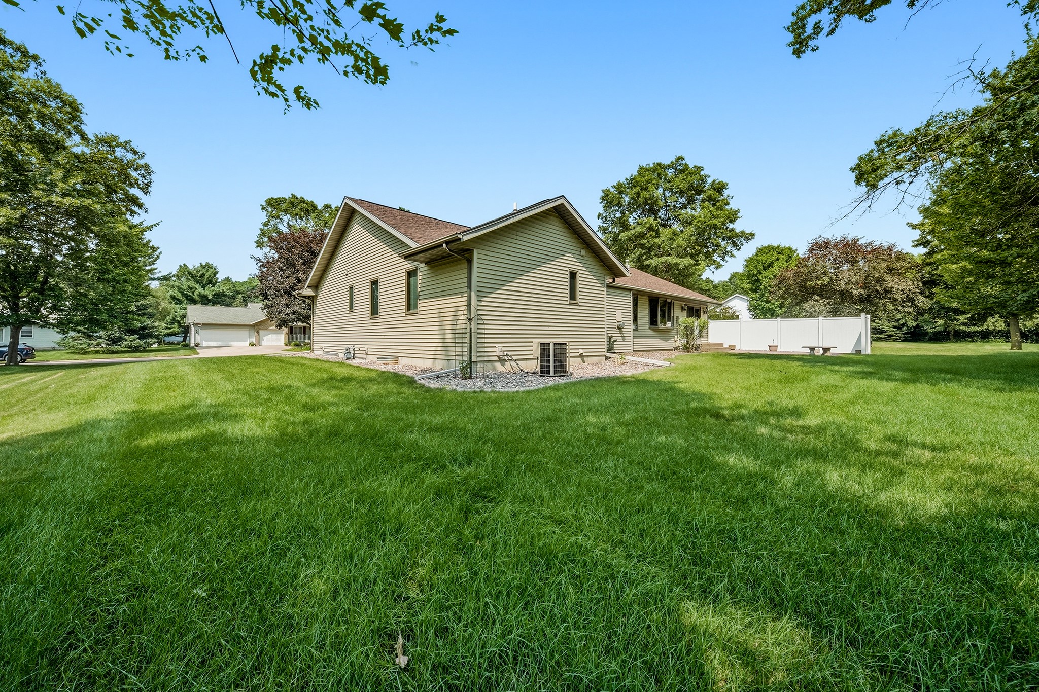 1407 Woodridge Drive