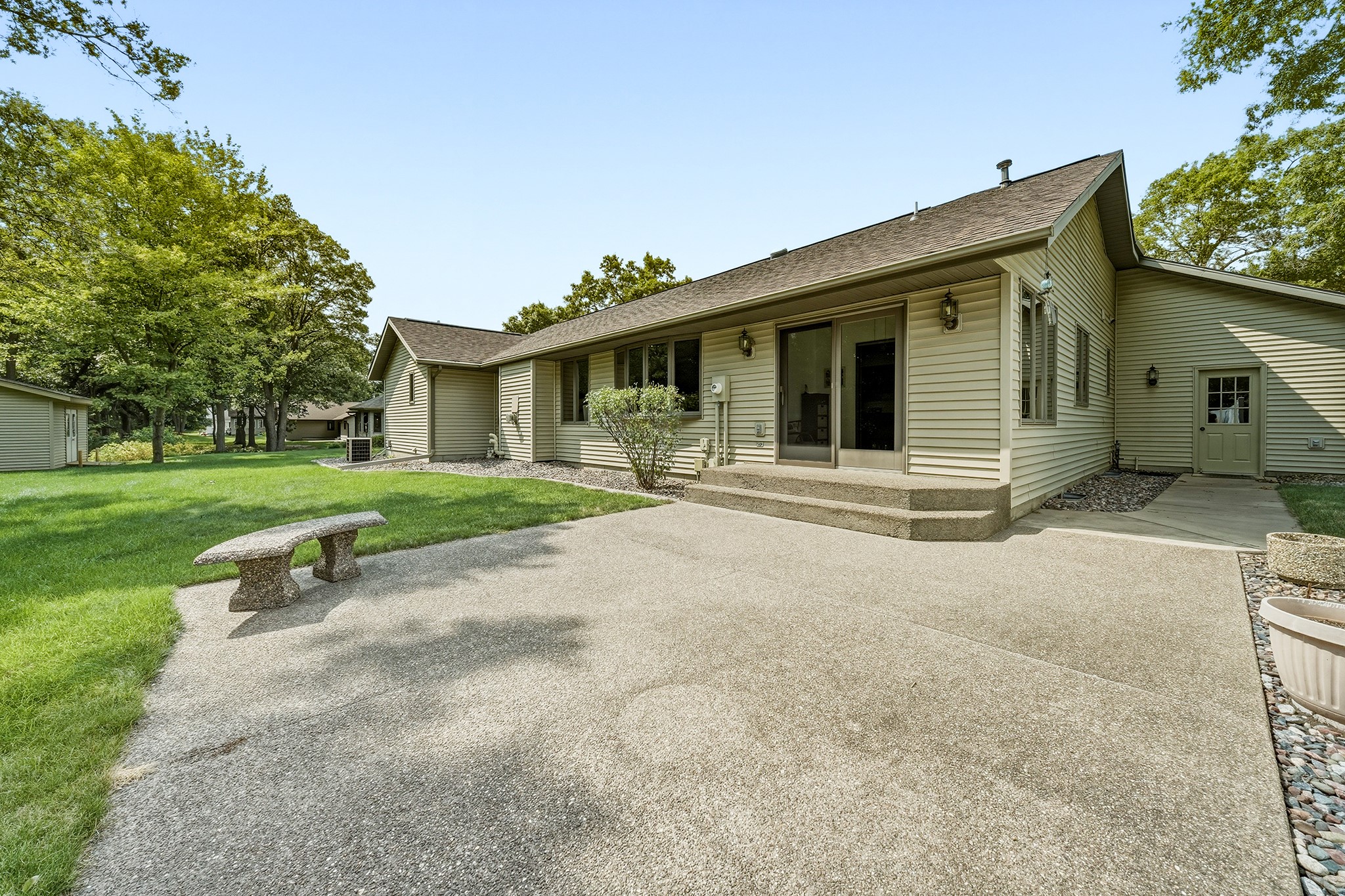 1407 Woodridge Drive