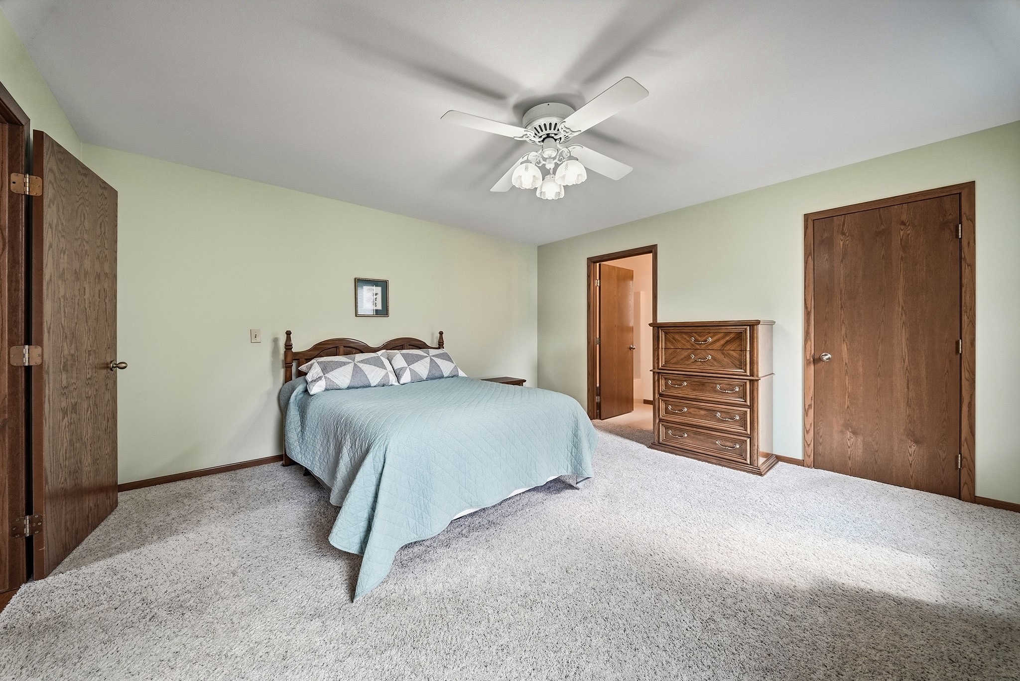 1407 Woodridge Drive