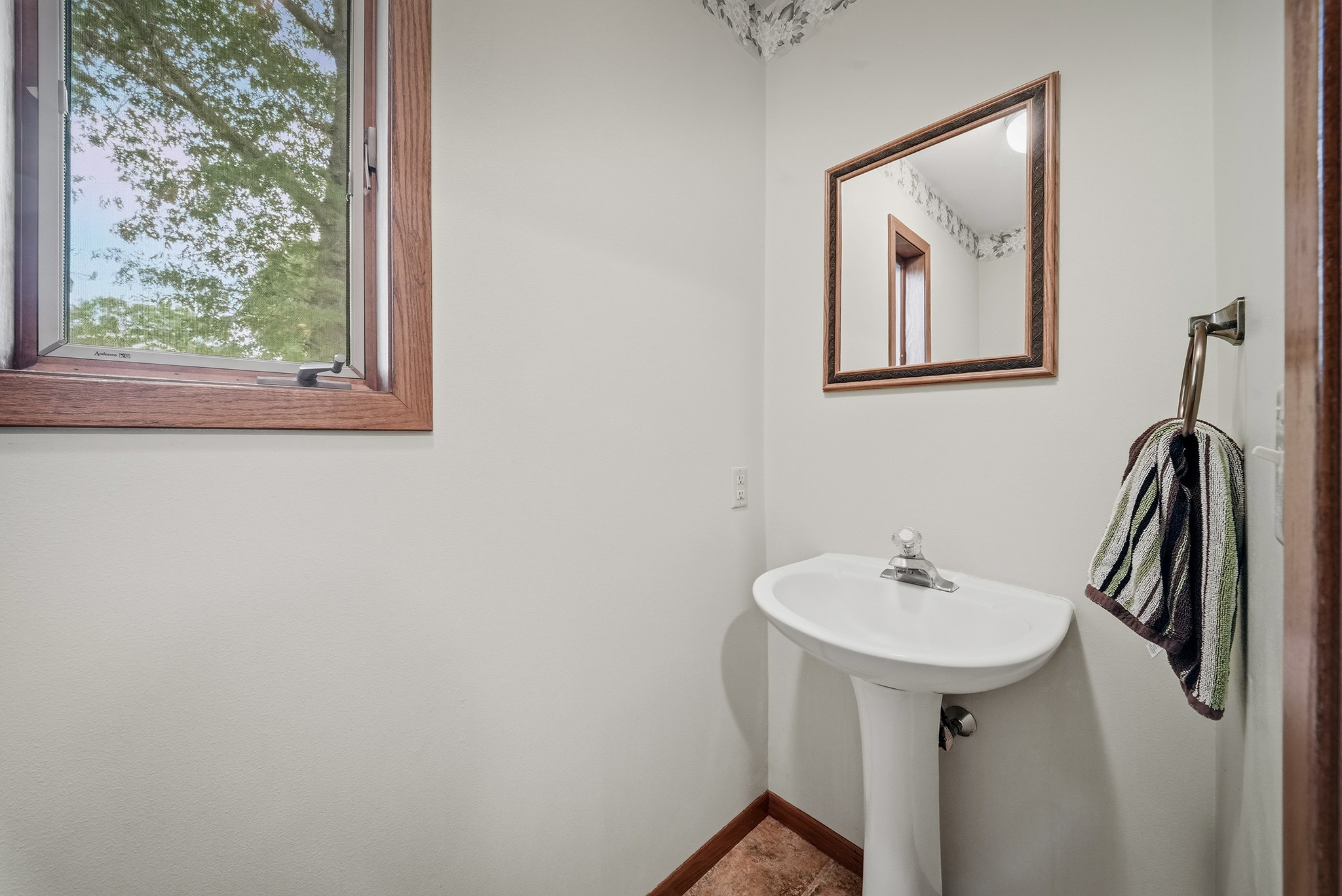 1407 Woodridge Drive