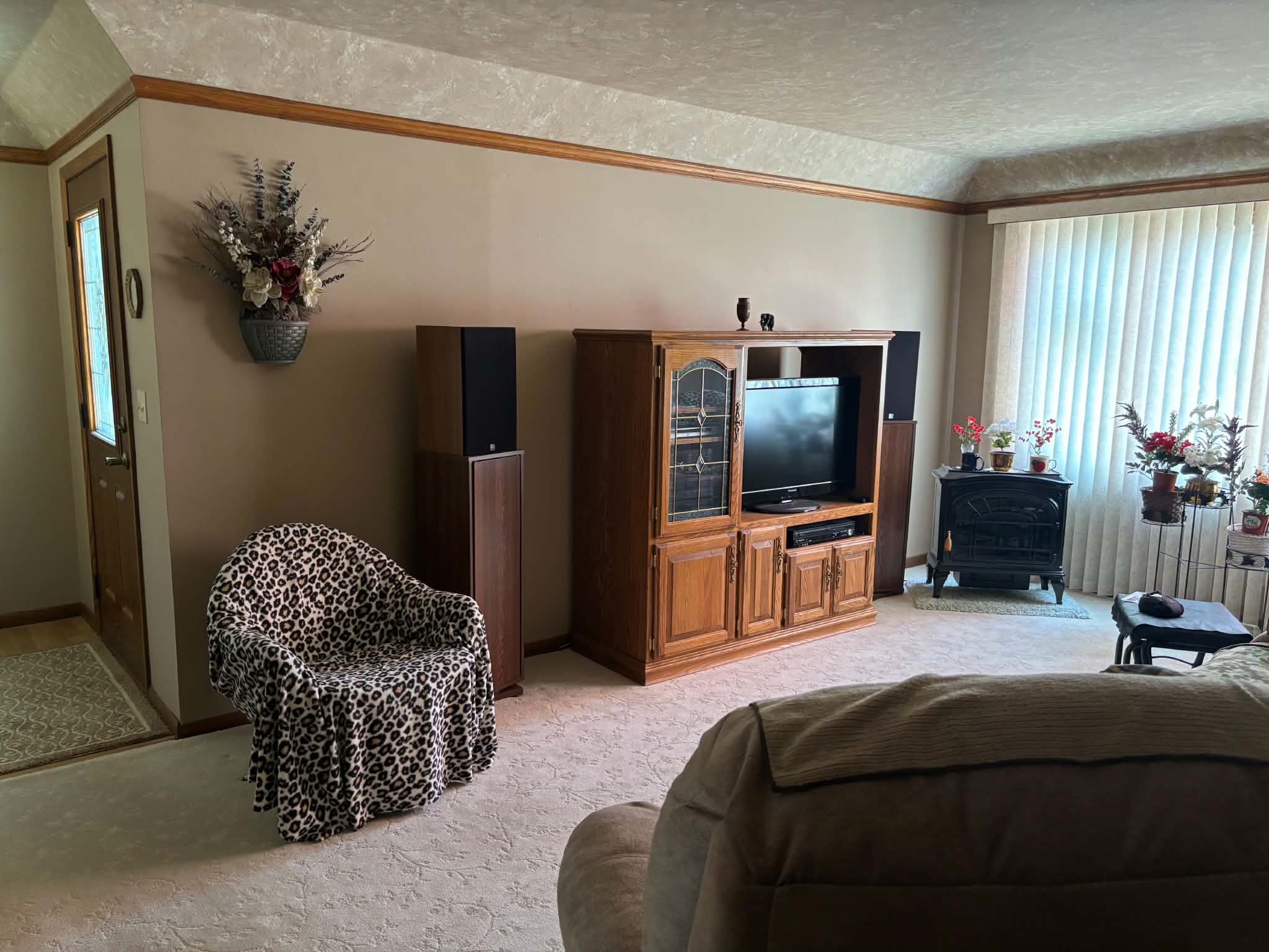 3037 Hartwood Drive