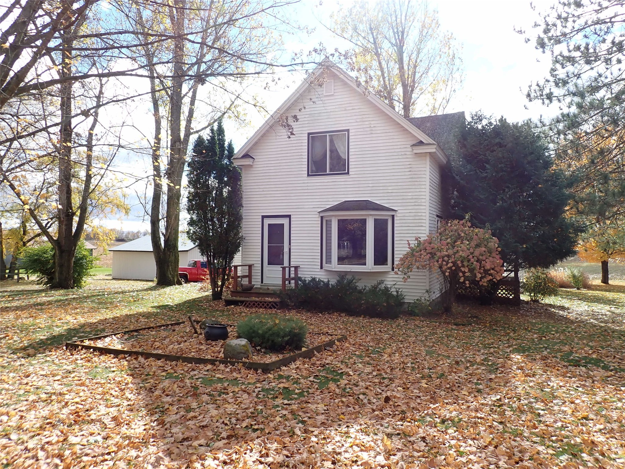 214 Logan Ave E