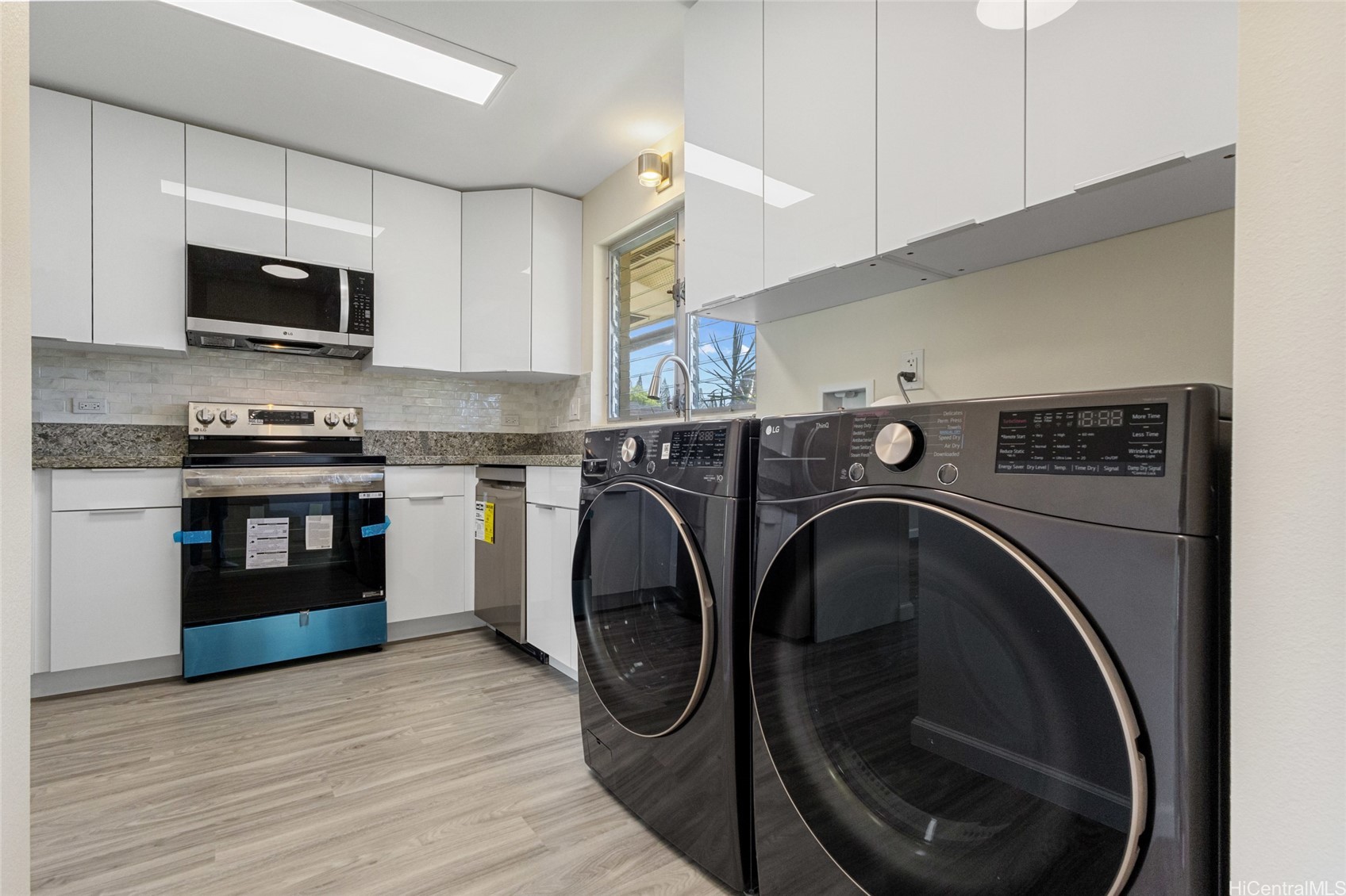 98-297 Ualo Street W1