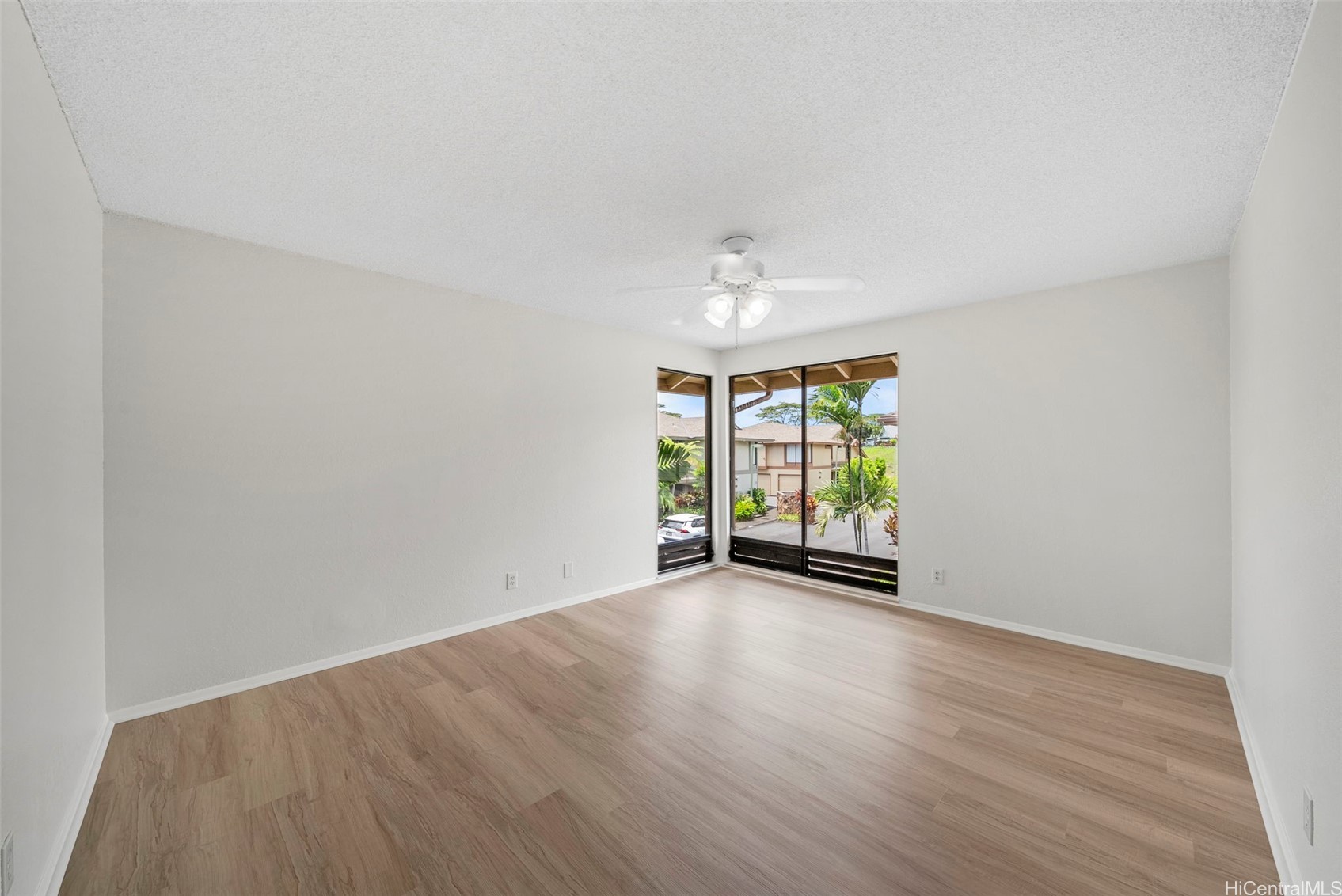 98-1796 Kaahumanu Street 61D