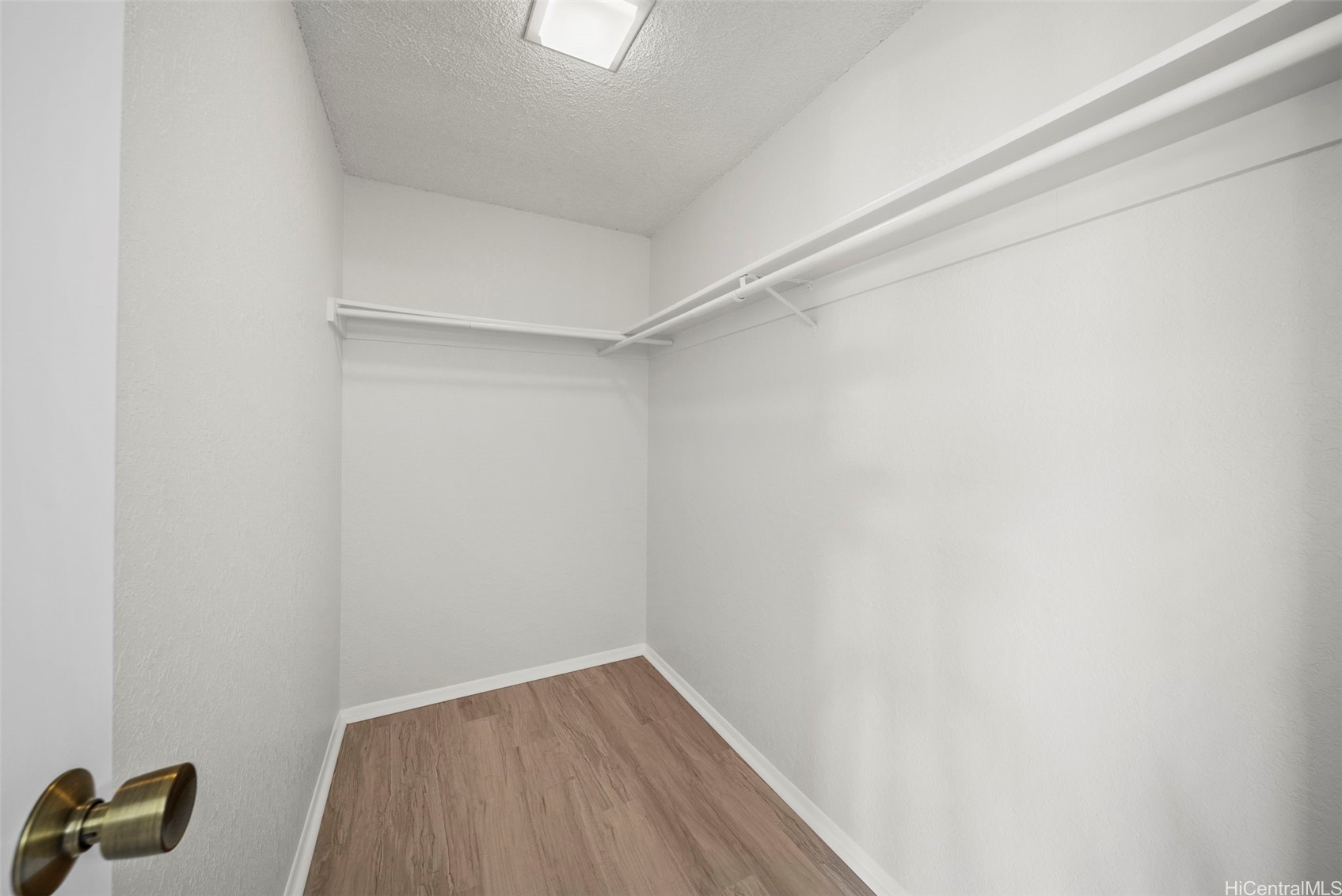 98-1796 Kaahumanu Street 61D