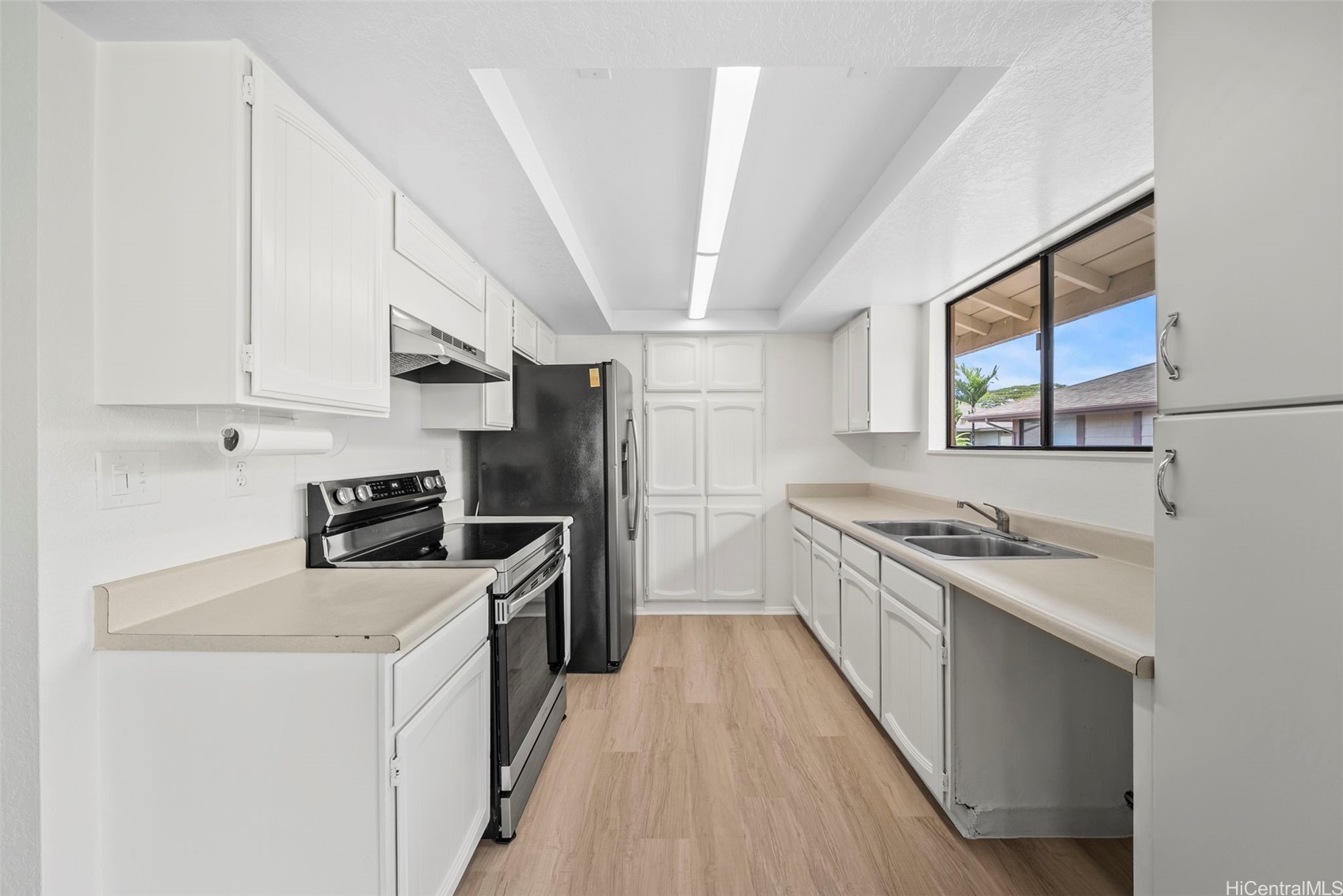 98-1796 Kaahumanu Street 61D