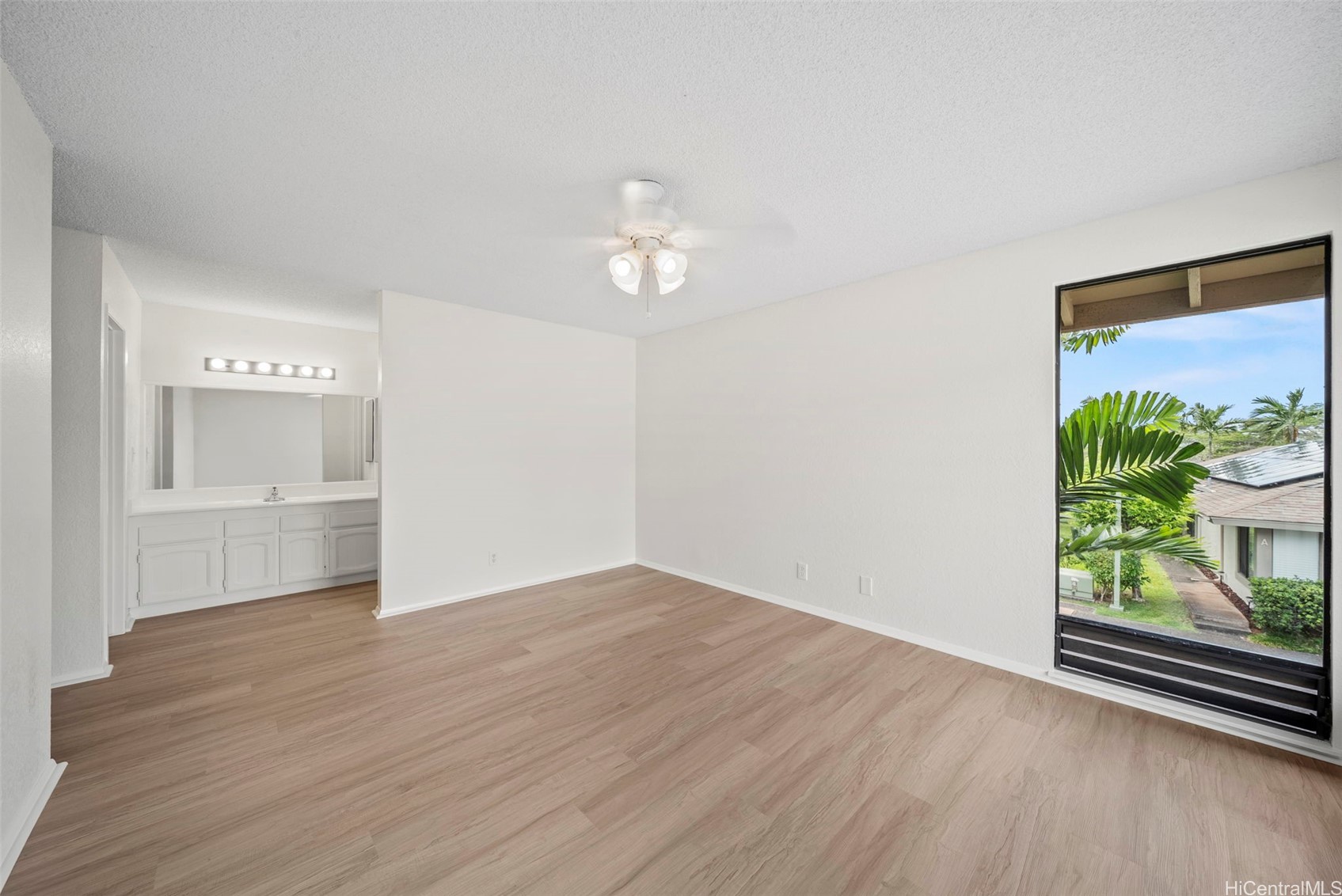 98-1796 Kaahumanu Street 61D