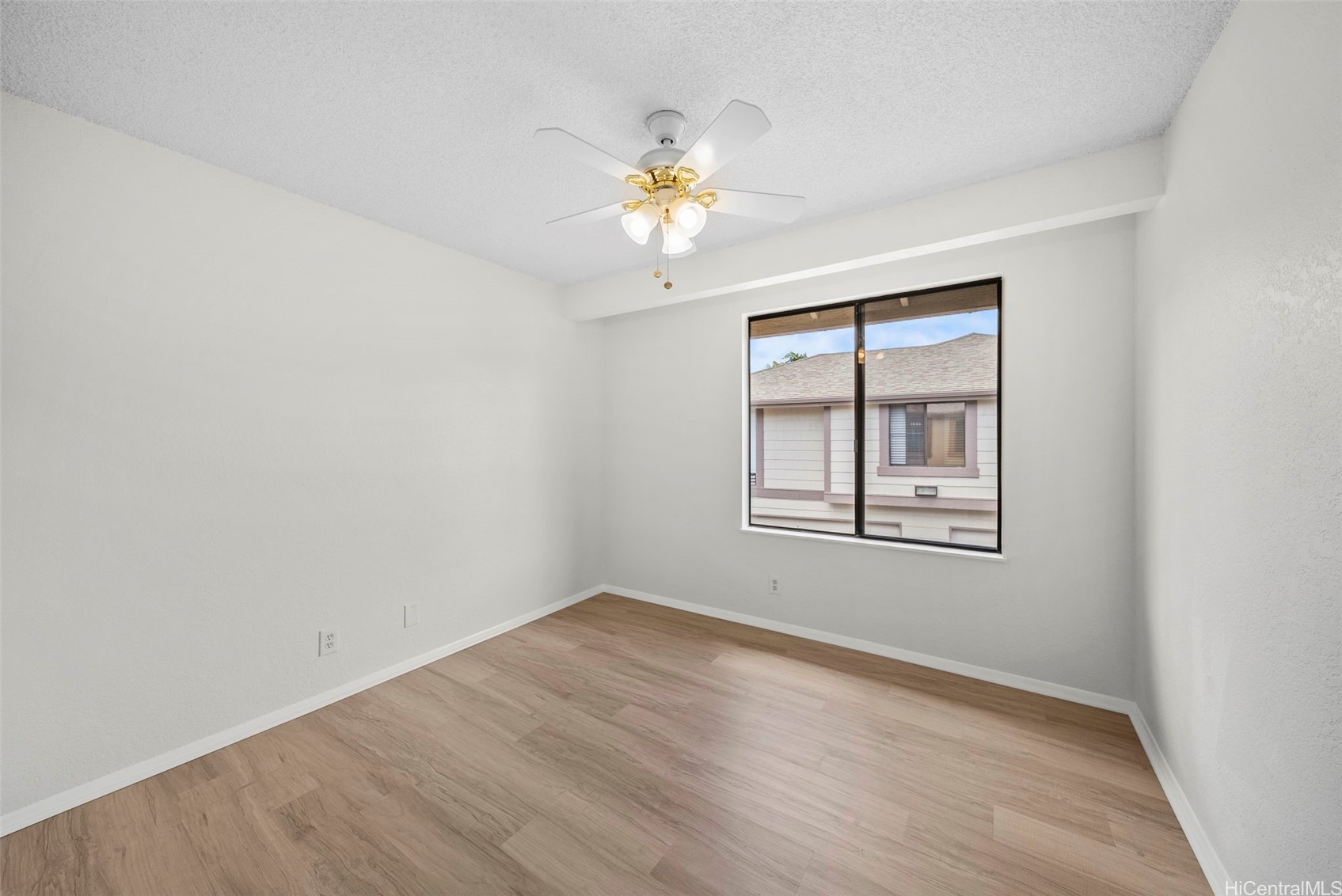 98-1796 Kaahumanu Street 61D