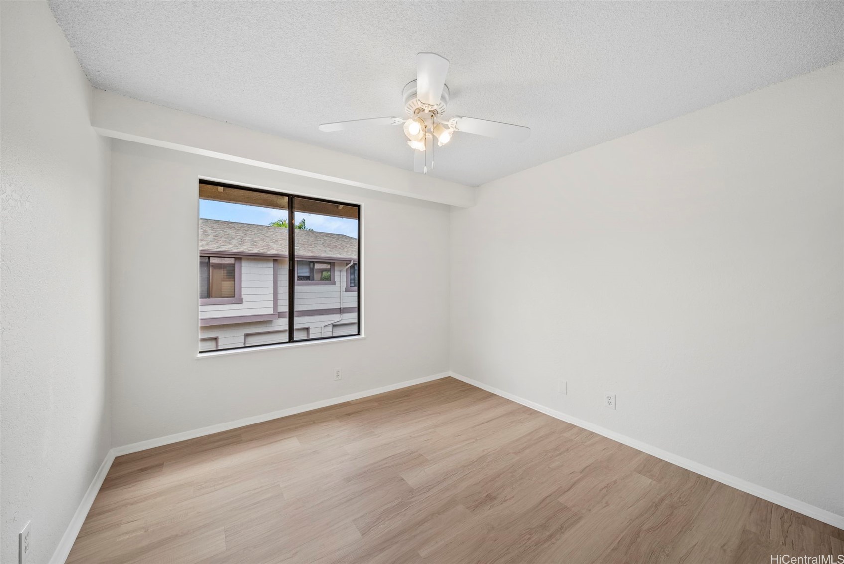 98-1796 Kaahumanu Street 61D