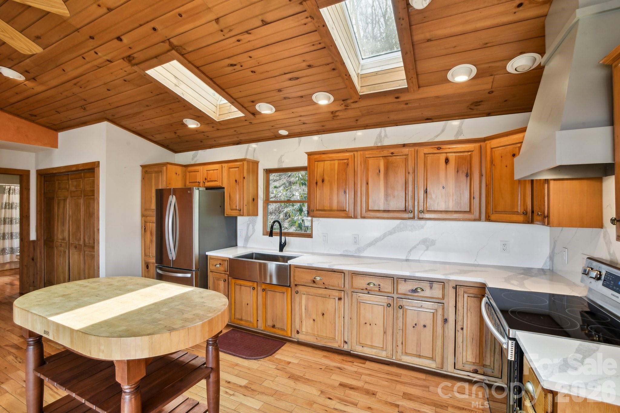 1426 Setzer Cove Road