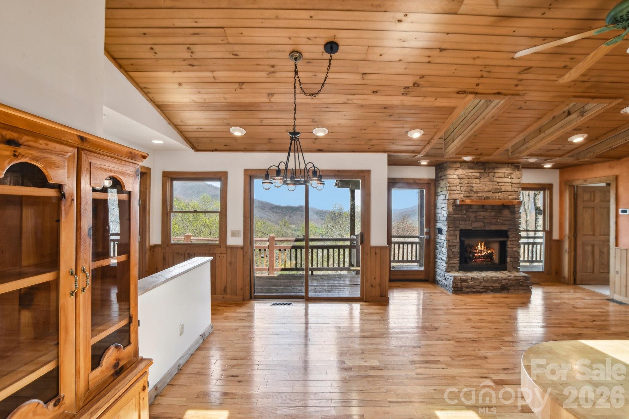 1426 Setzer Cove Road