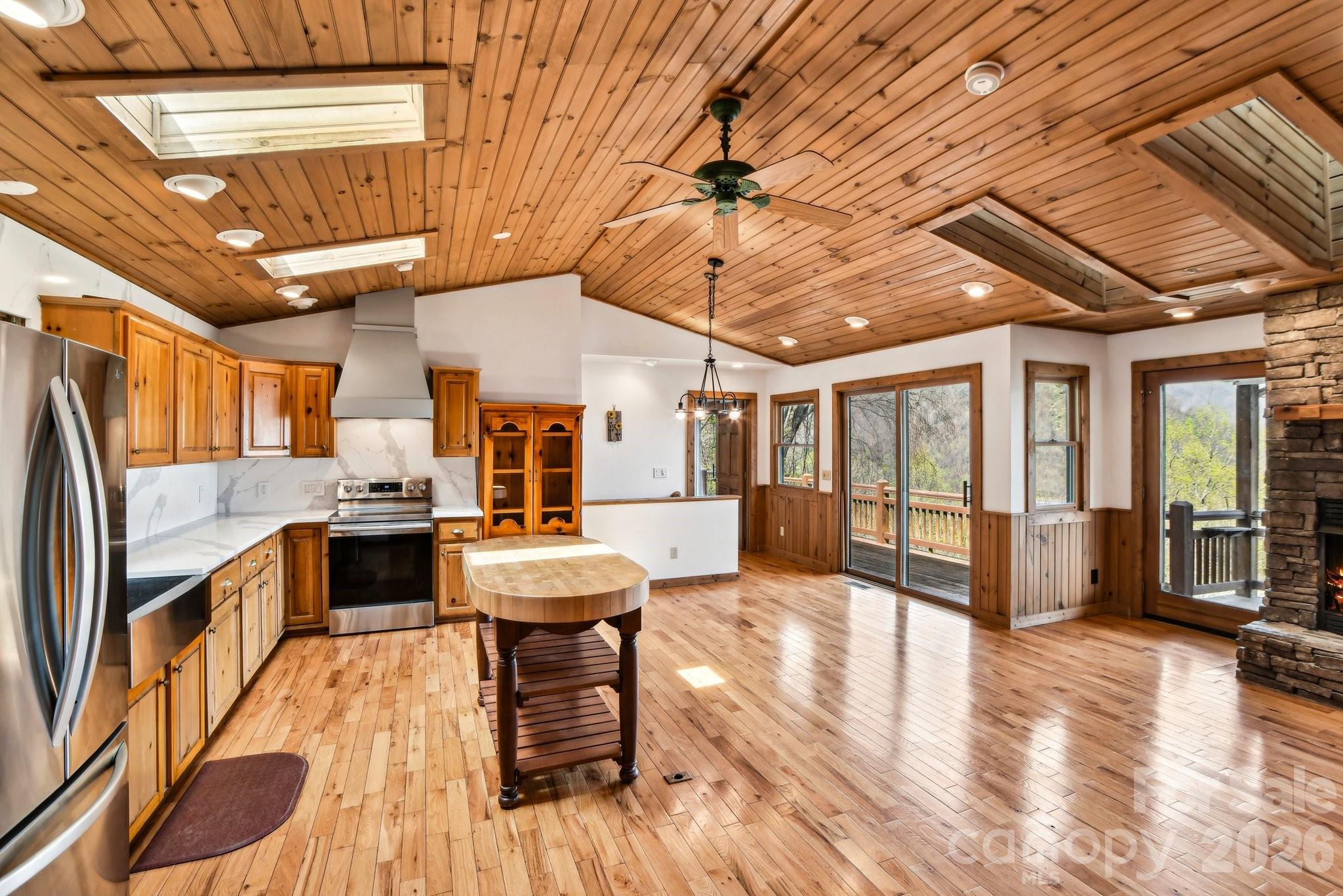 1426 Setzer Cove Road