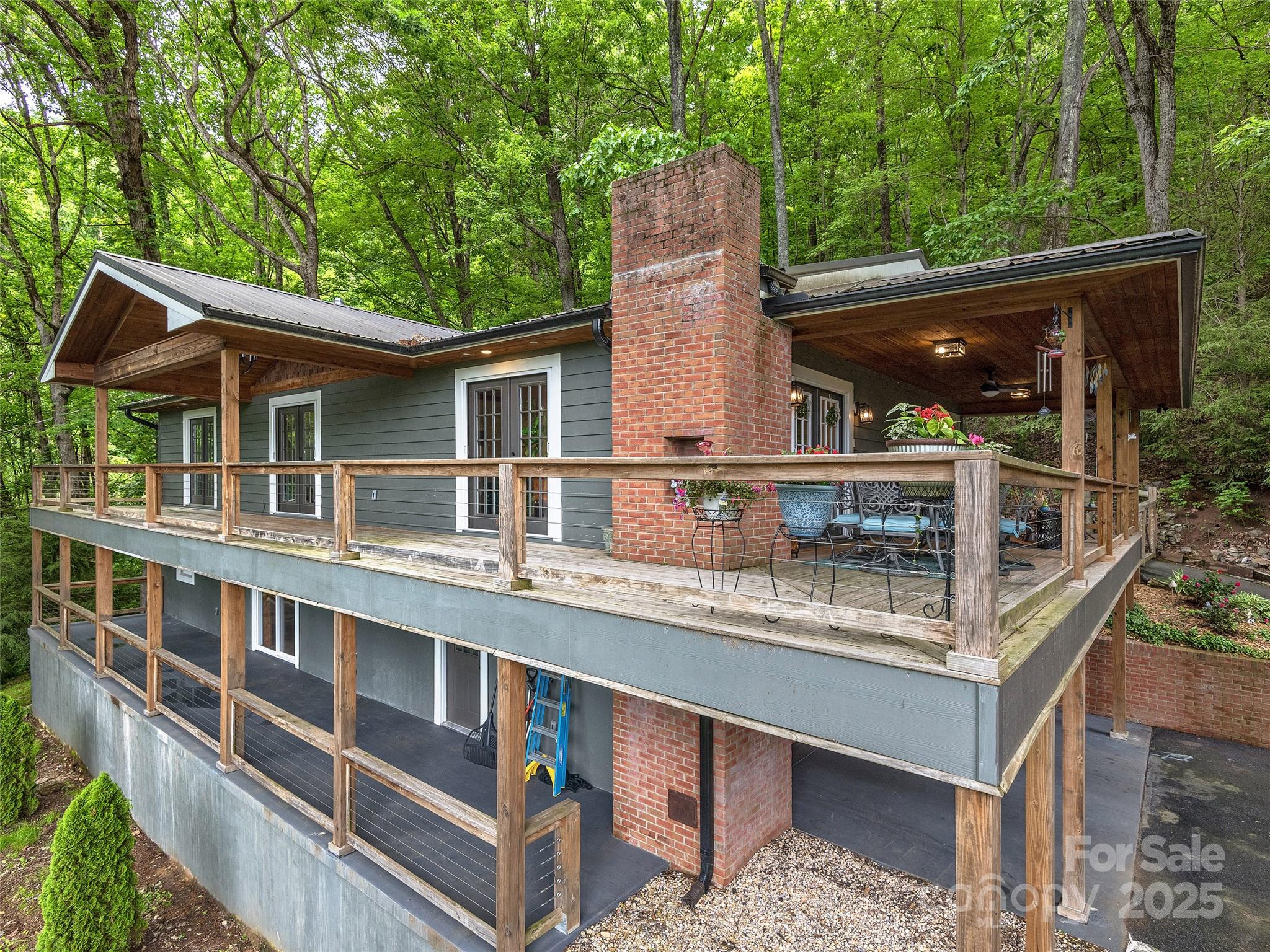 505 Scenic Circle