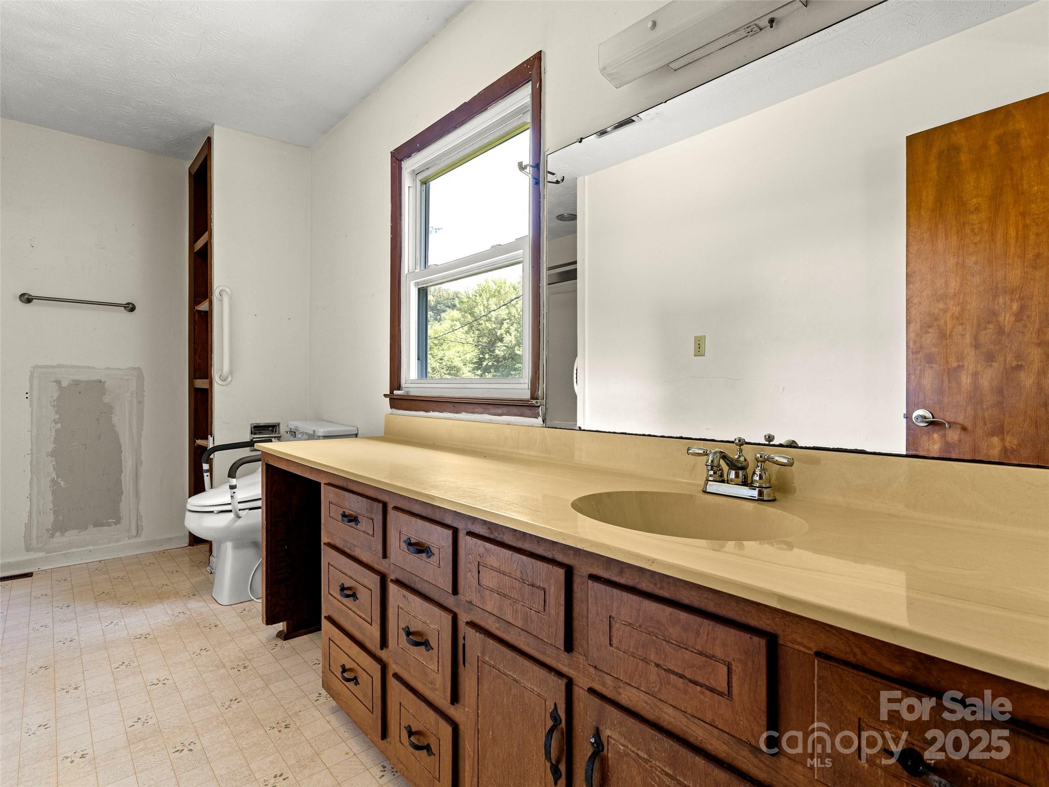 55 Dock Ratcliffe Road