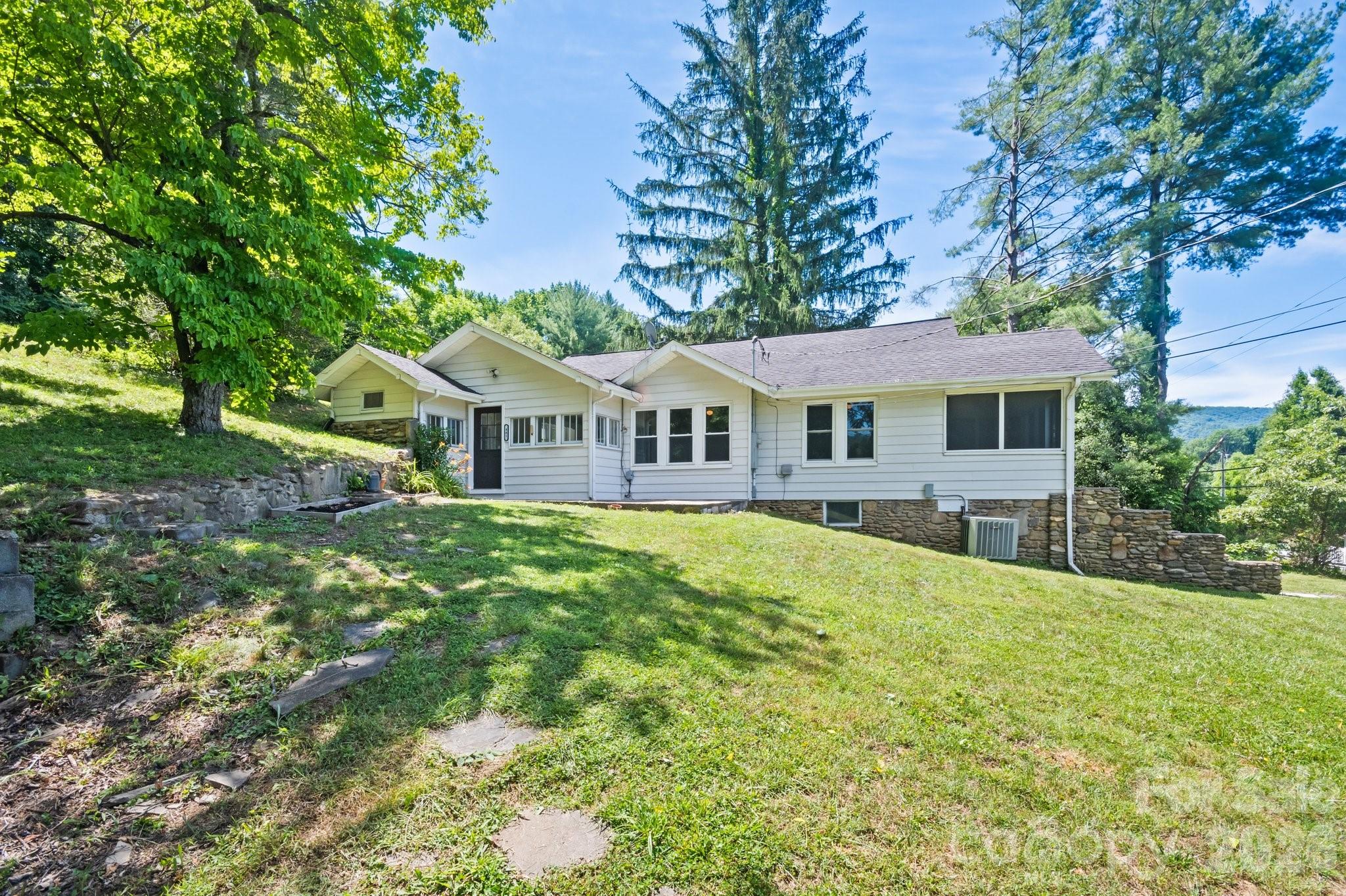 441 Main Street
