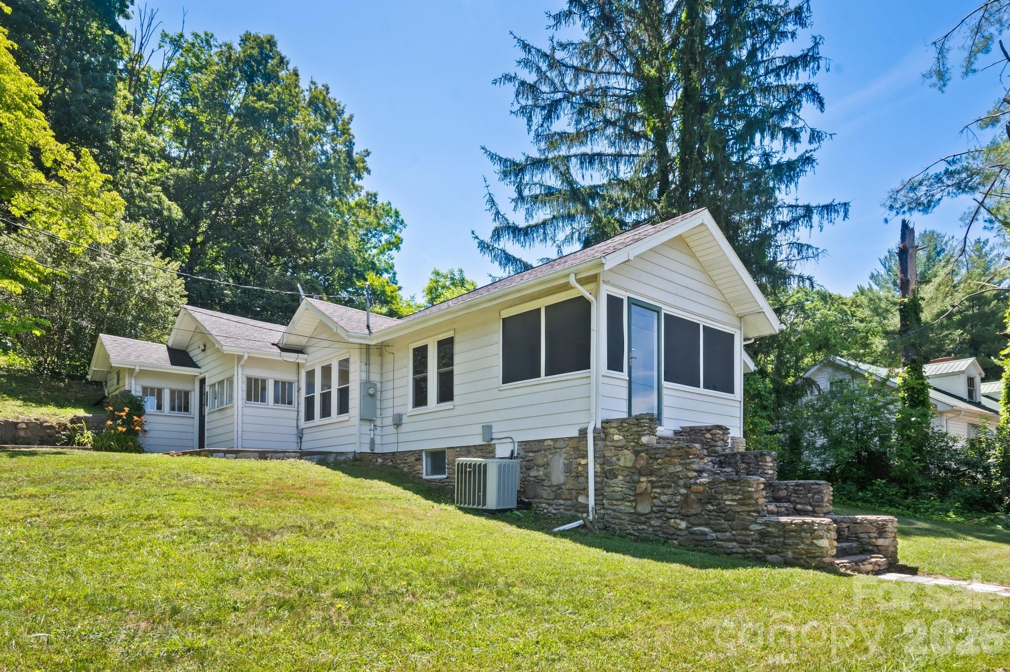 441 Main Street