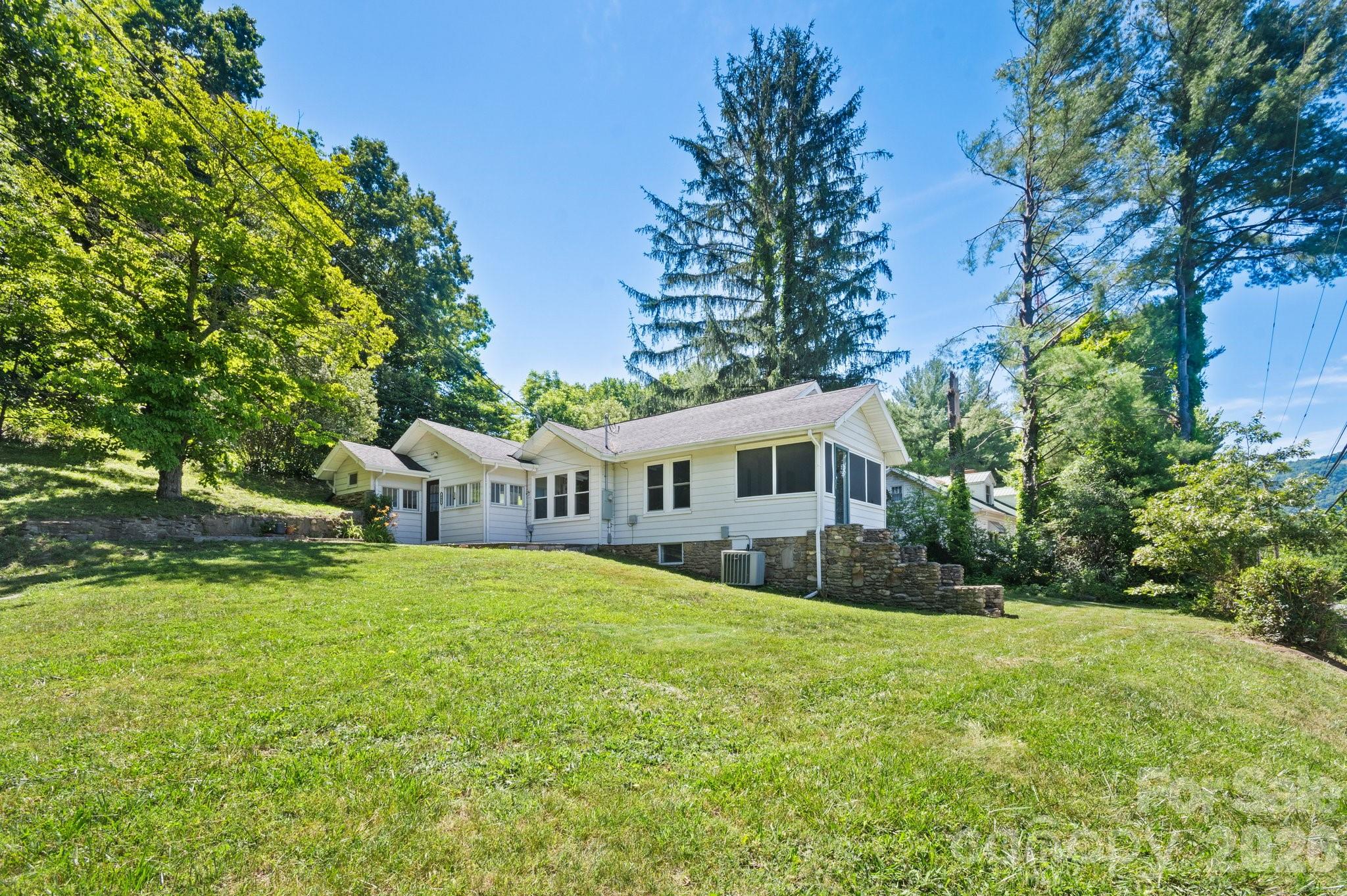 441 Main Street