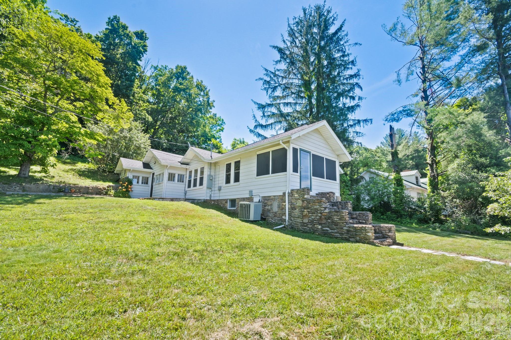 441 Main Street