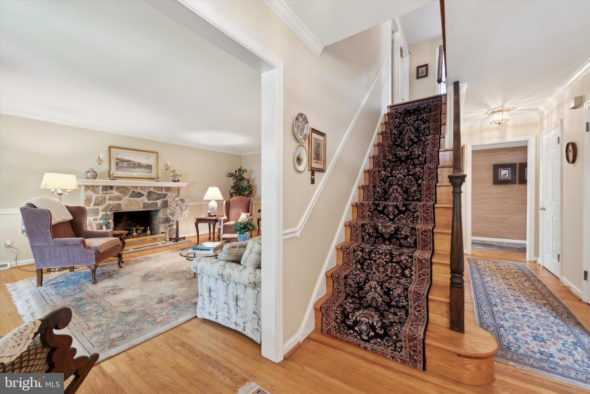 488 Westwind Dr