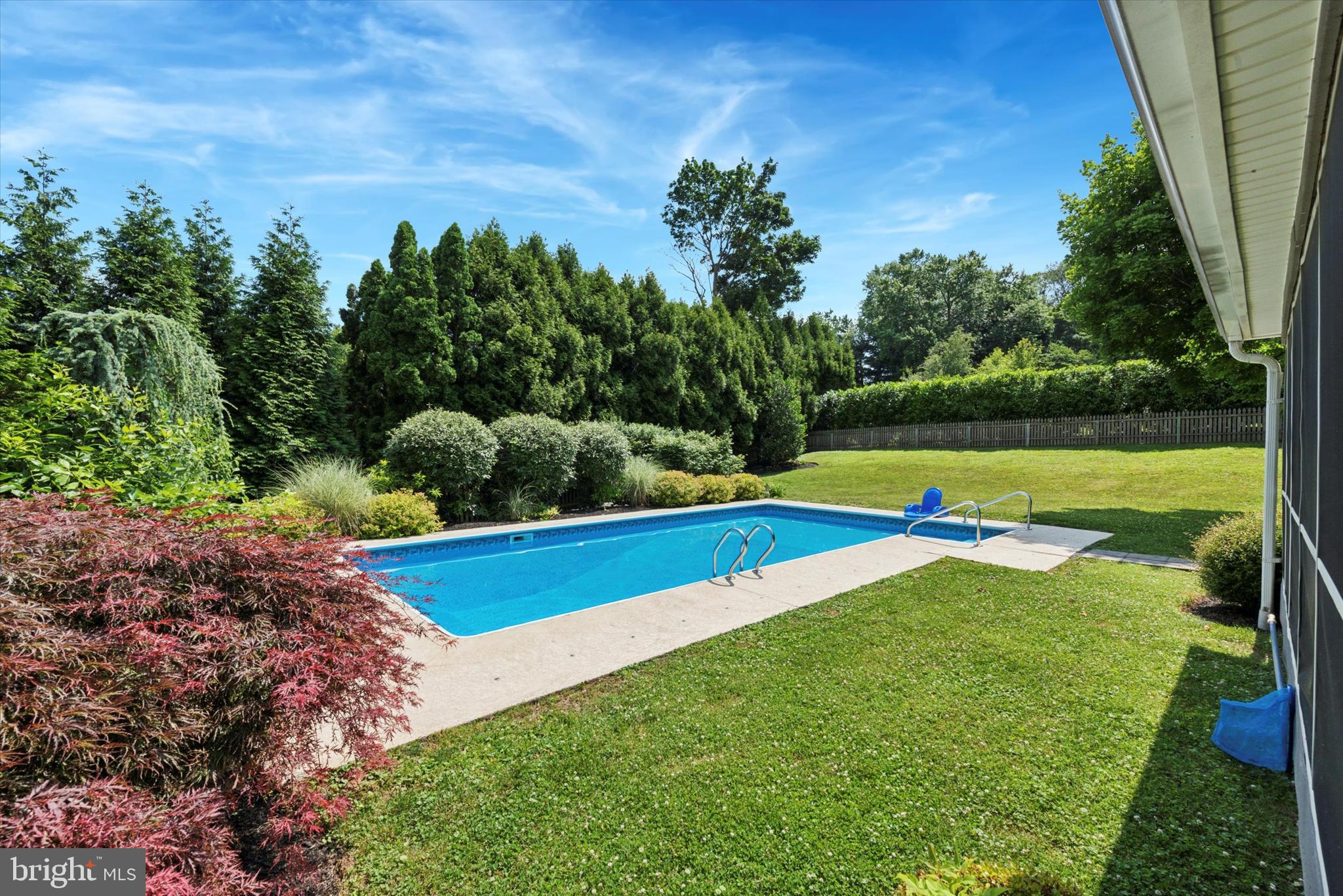 488 Westwind Dr