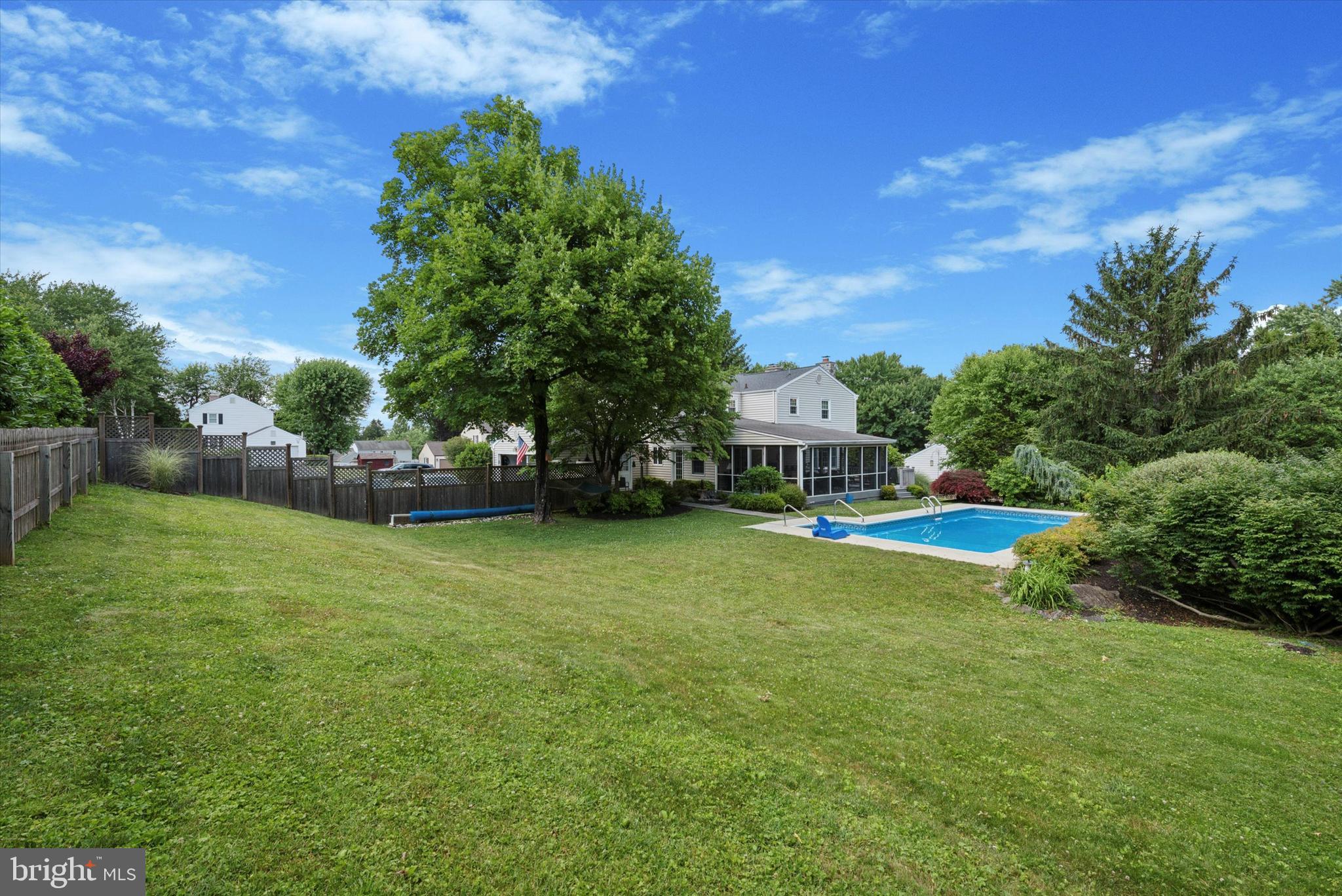 488 Westwind Dr