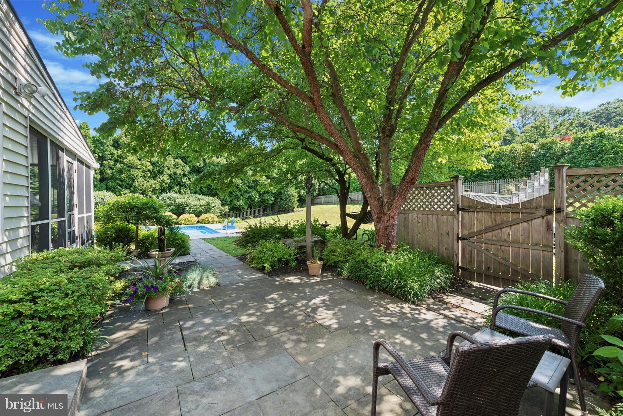488 Westwind Dr