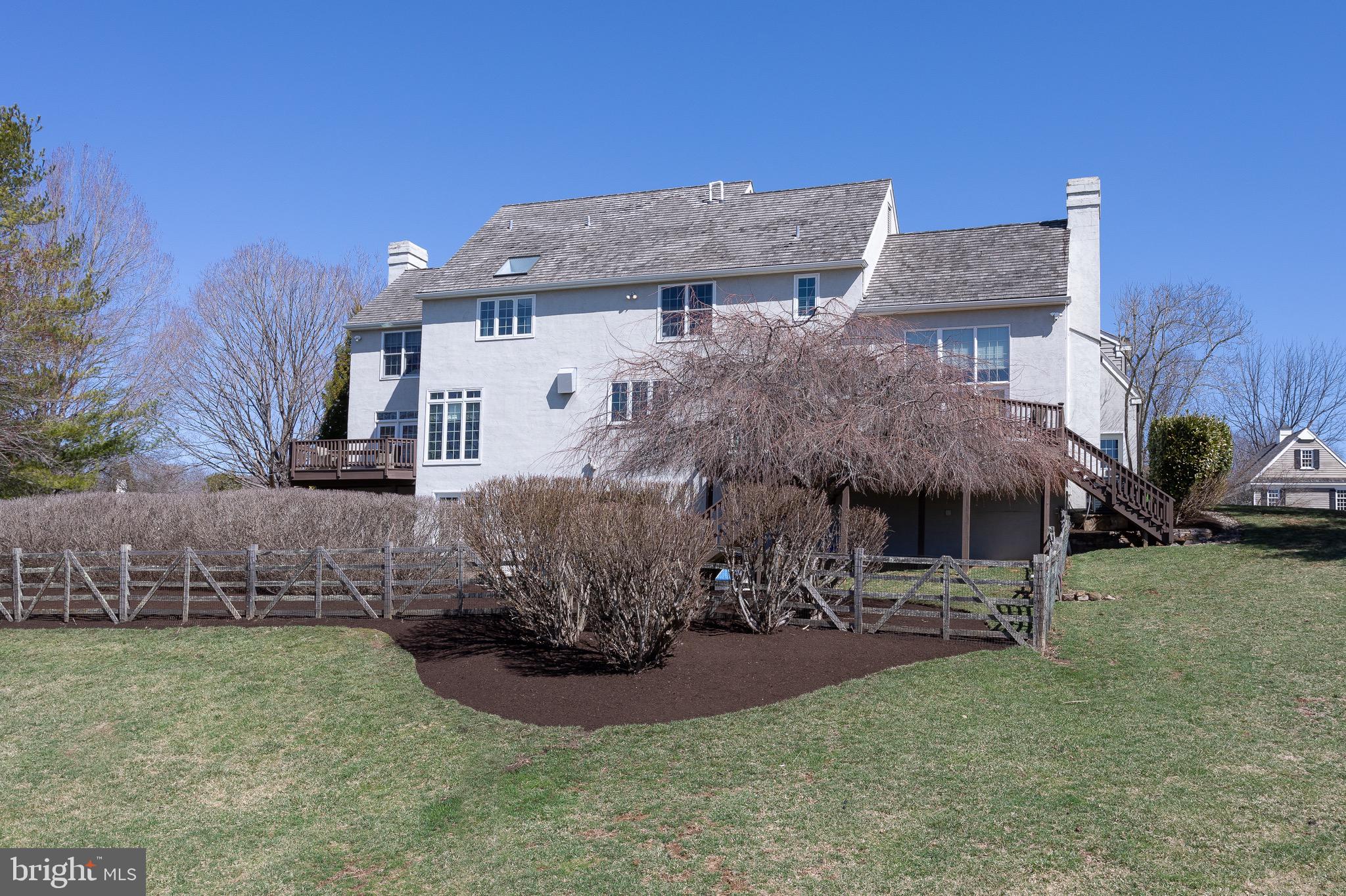 1548 Overlook Pl