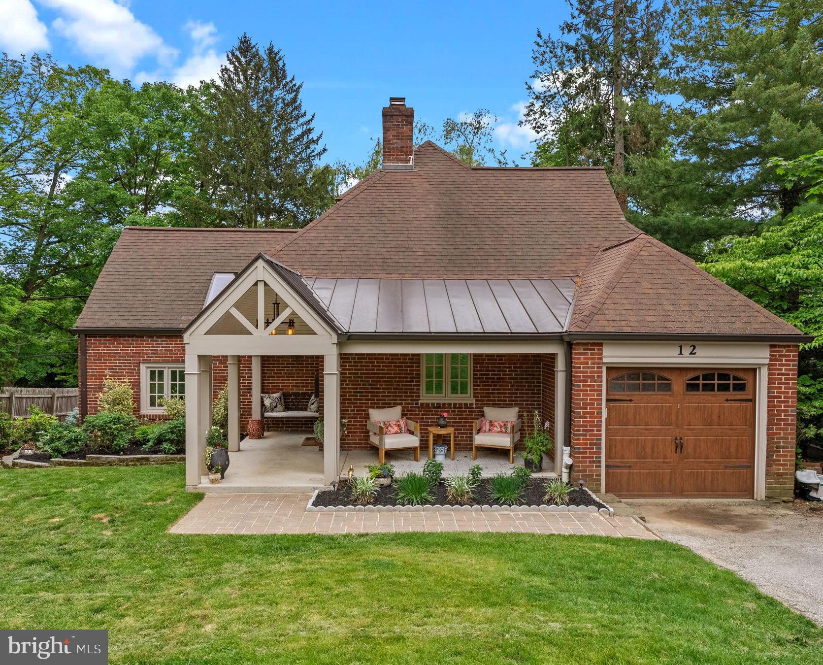 12 Chestnut Ln