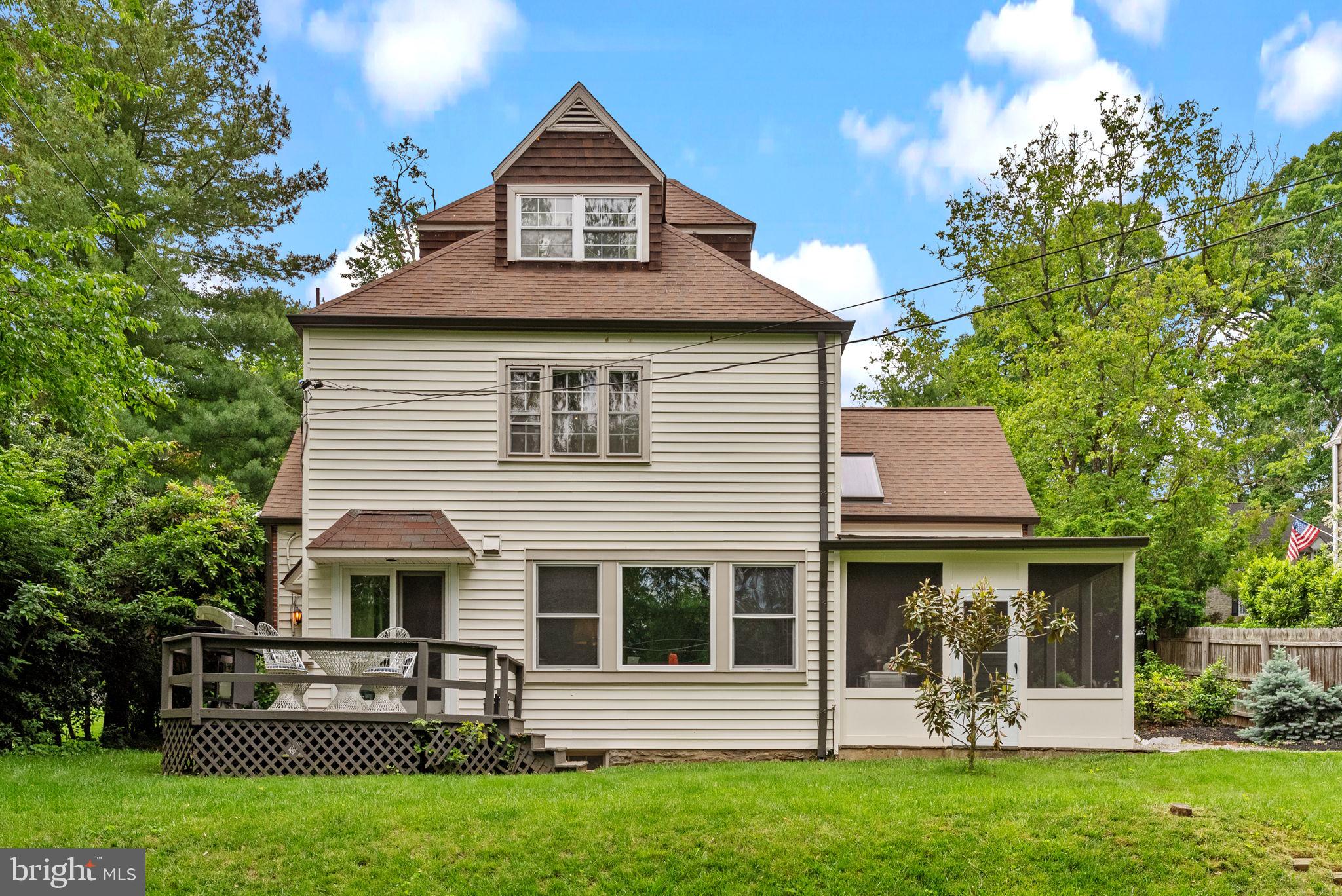 12 Chestnut Ln