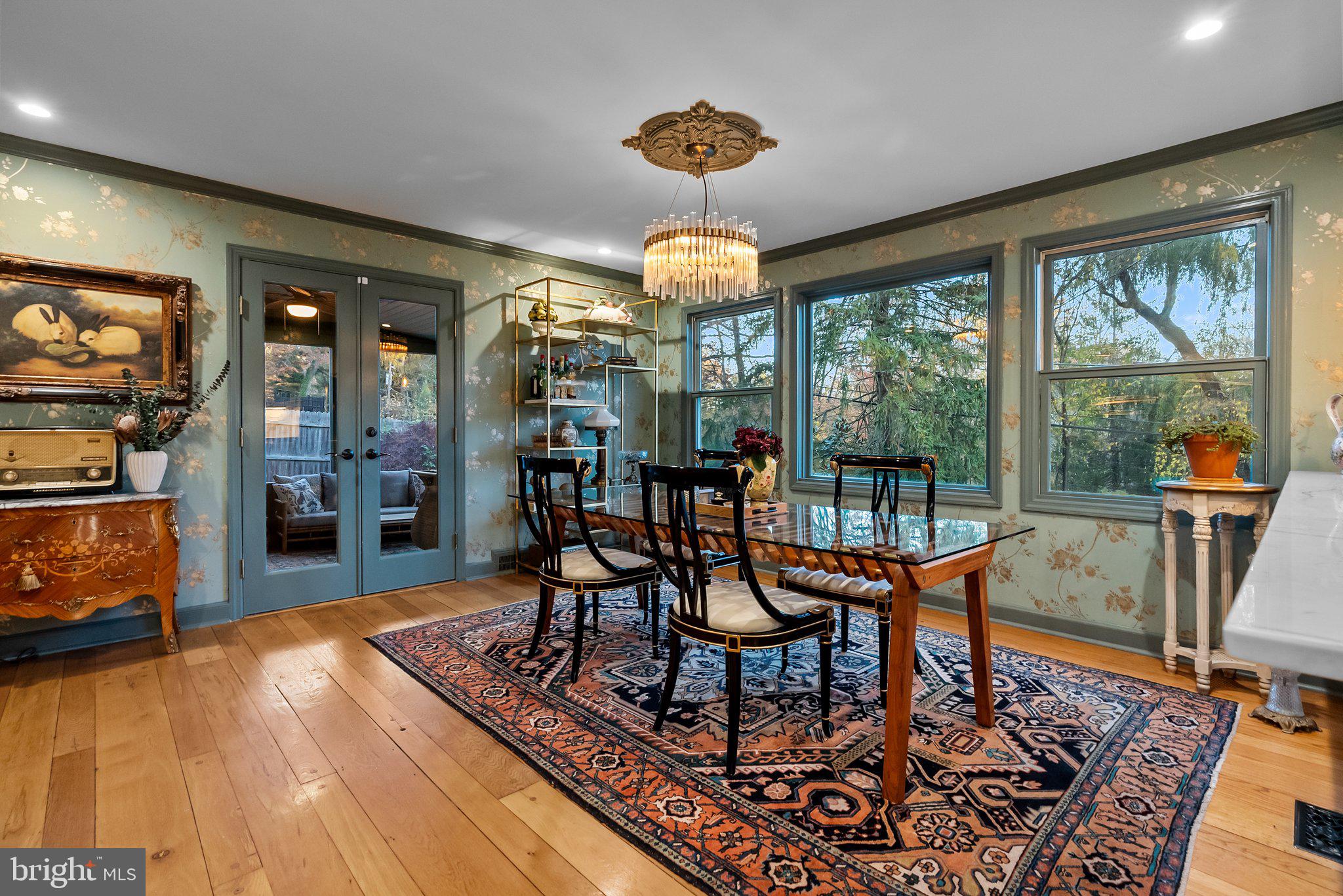 12 Chestnut Ln