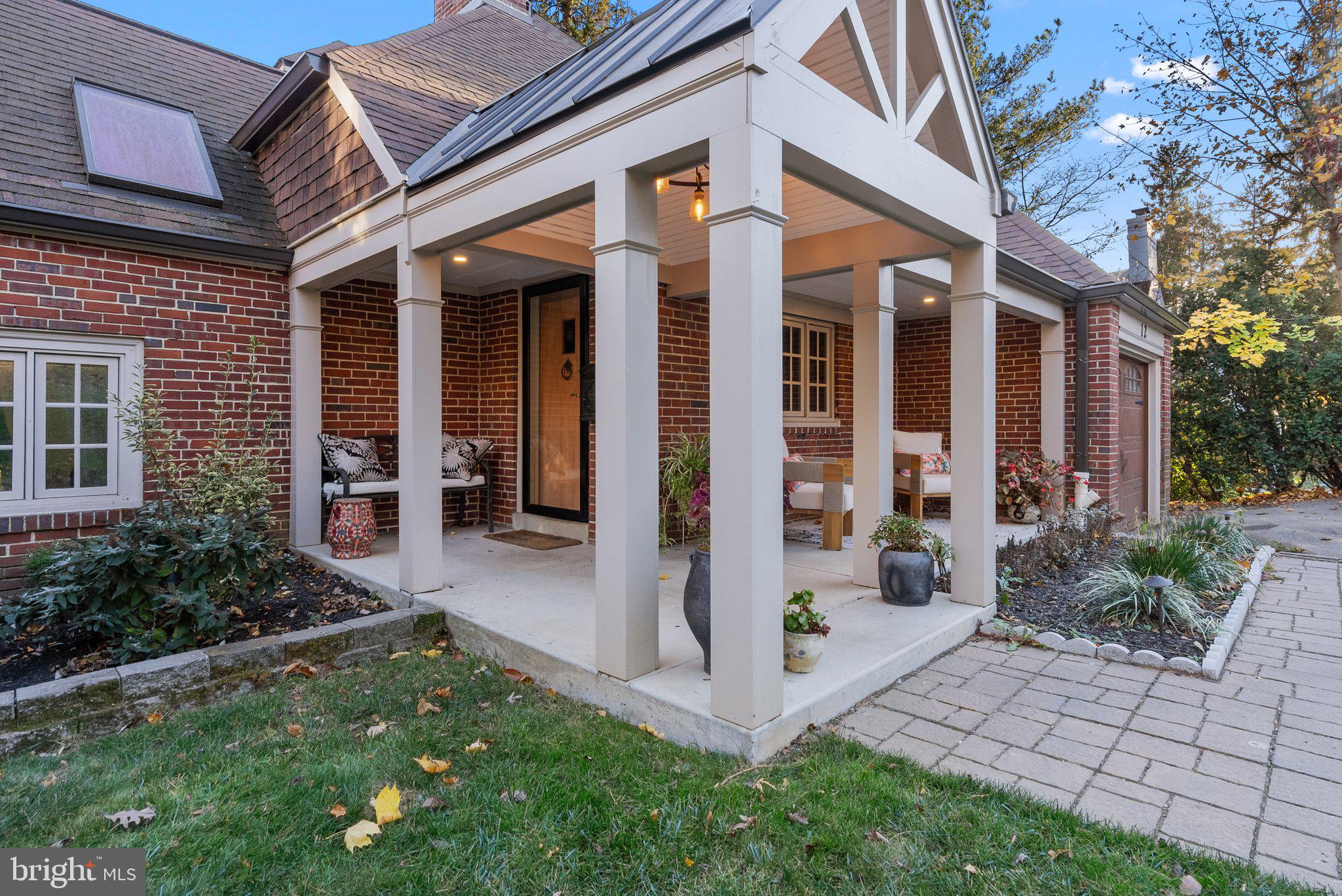 12 Chestnut Ln