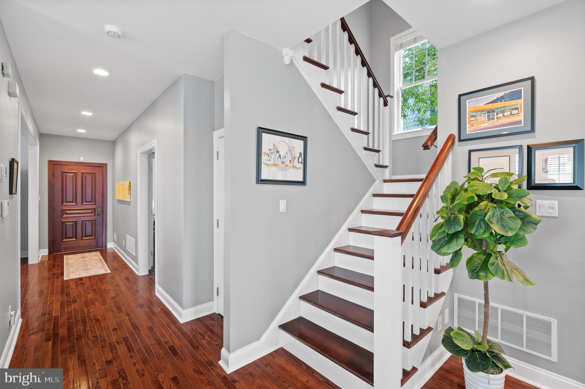 228 Highland Ave