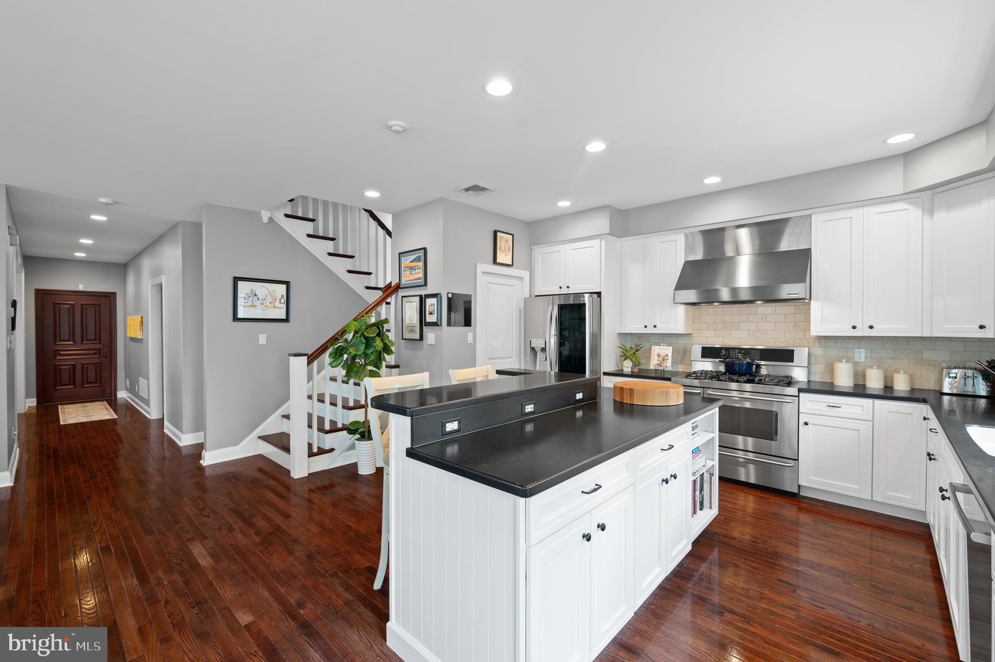 228 Highland Ave