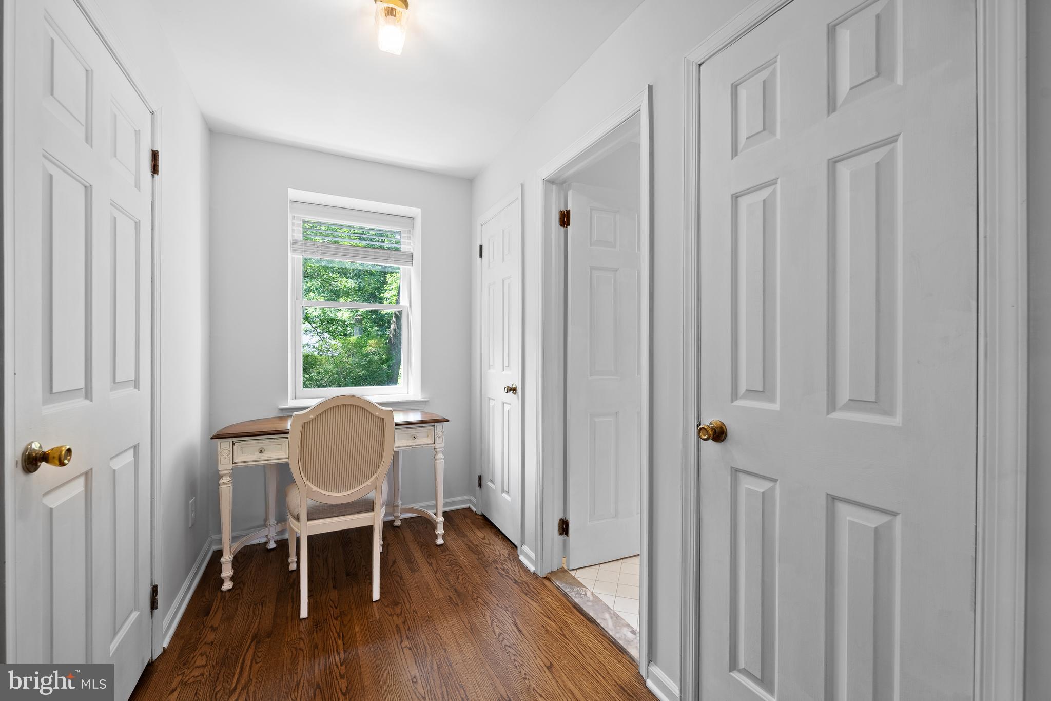 282 S Roberts Rd
