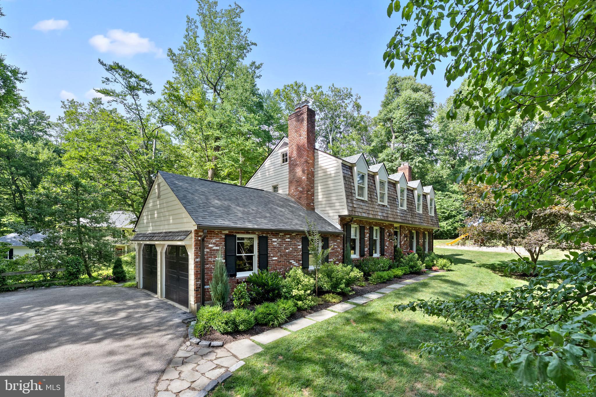 282 S Roberts Rd