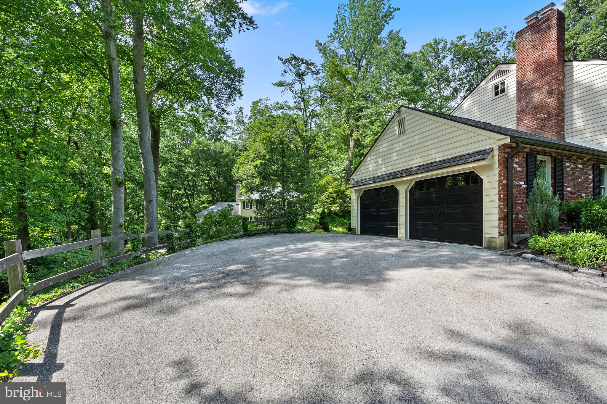 282 S Roberts Rd