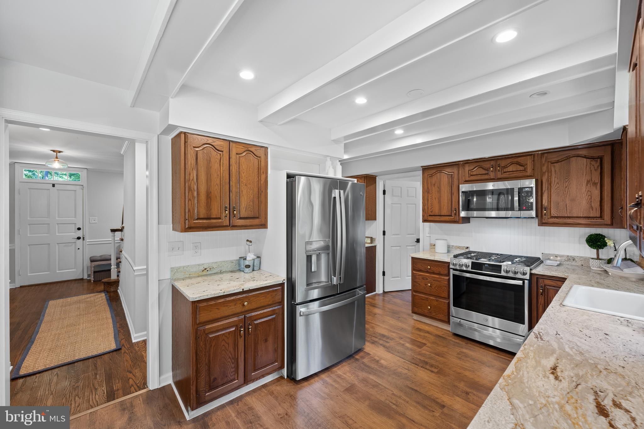 282 S Roberts Rd