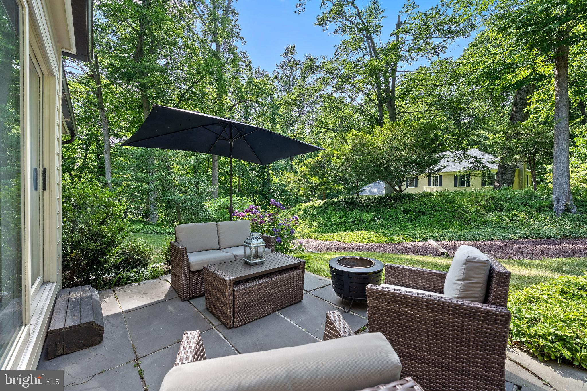 282 S Roberts Rd