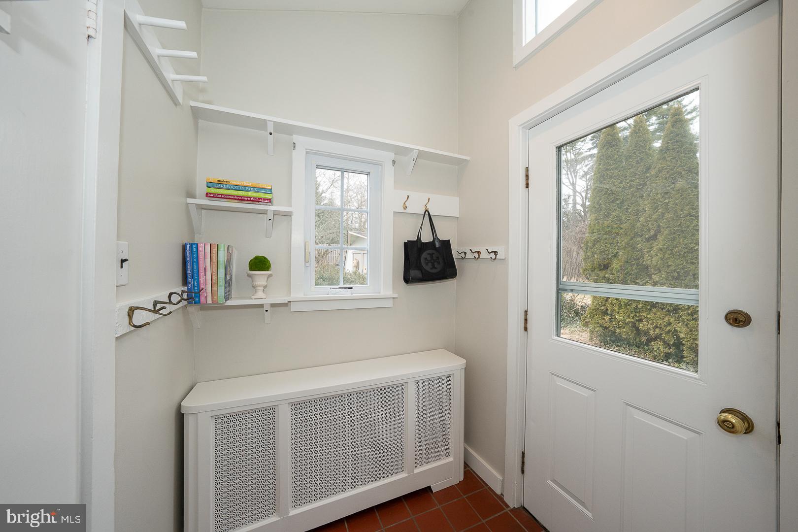 547 Saint Davids Ave