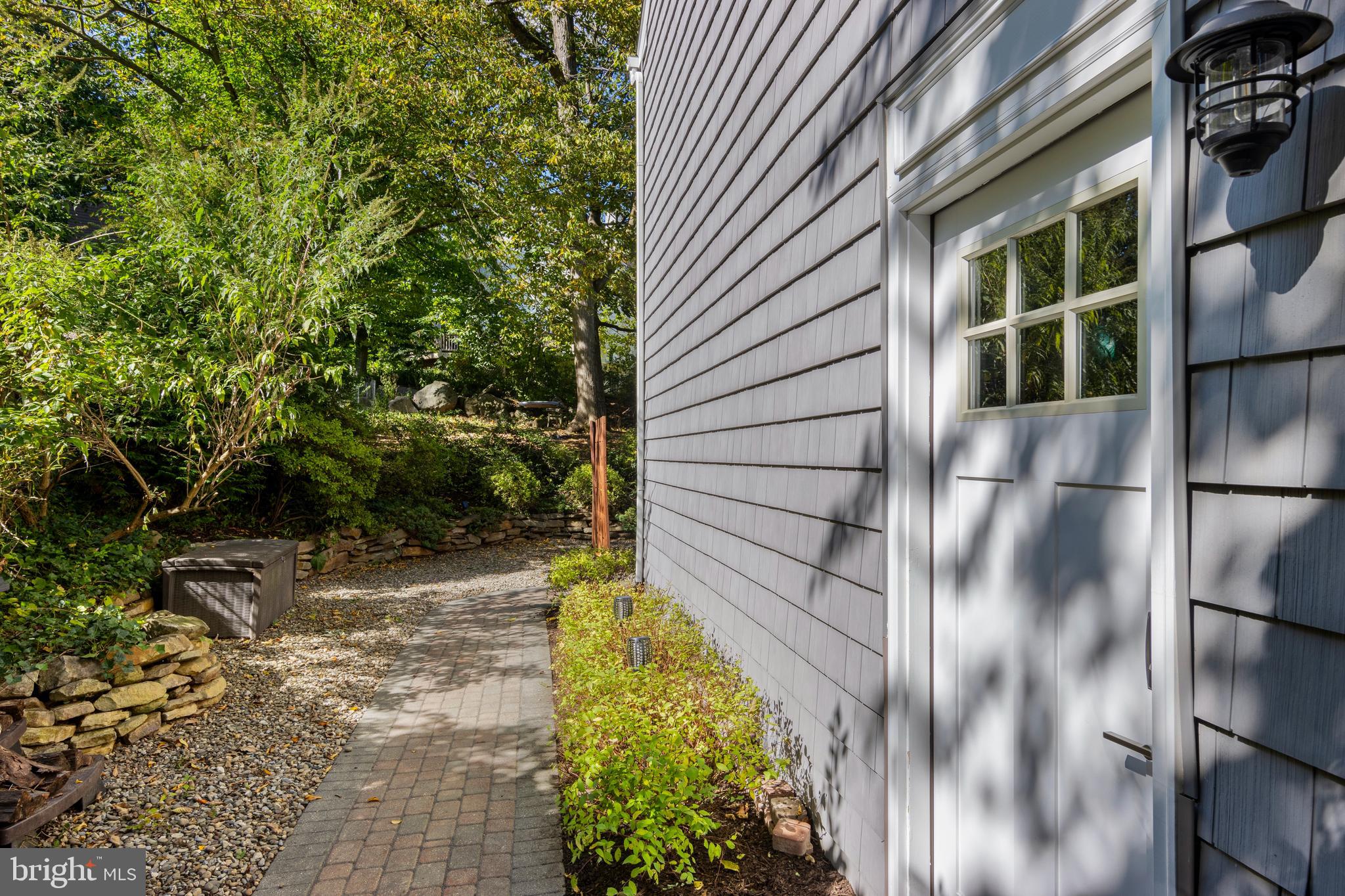 66 Oakford Rd