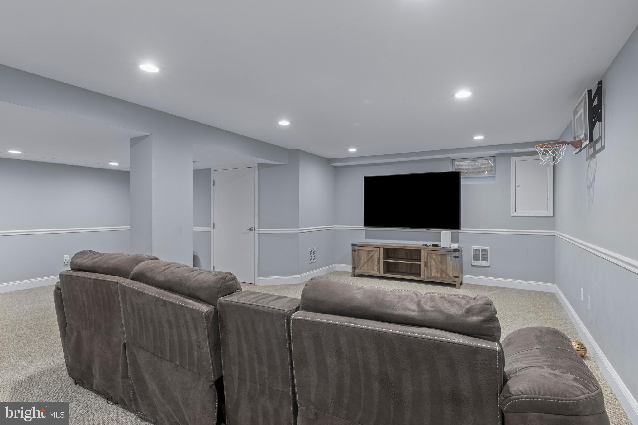 66 Oakford Rd