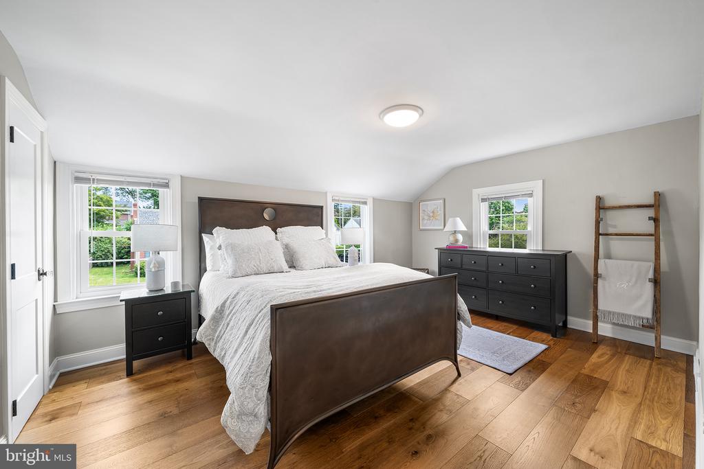142 Barcladen Rd