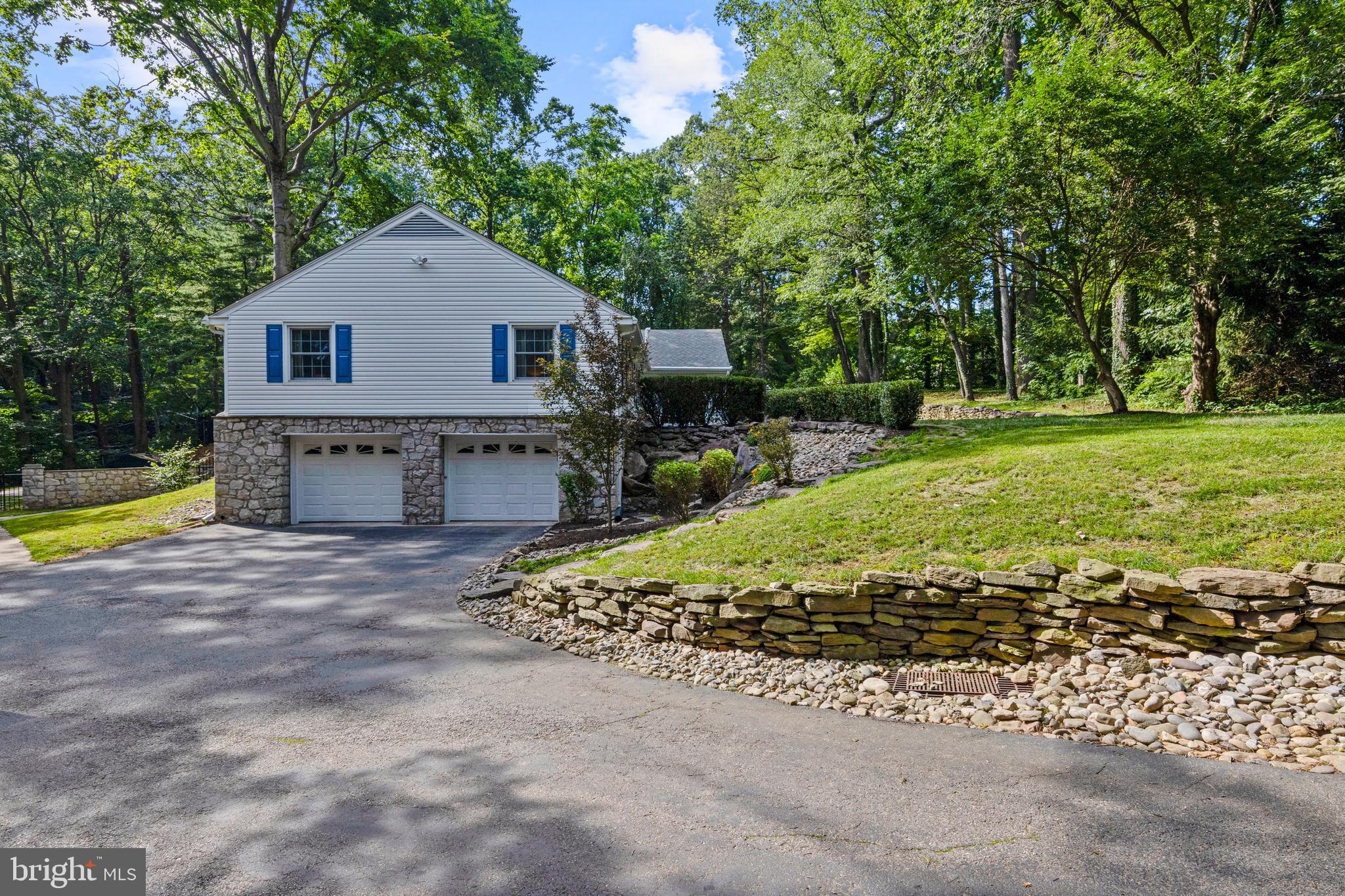 13 Weirwood Rd