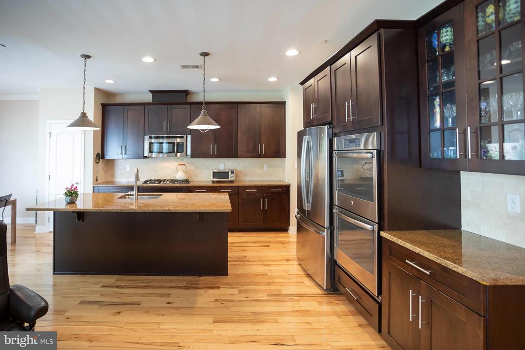 3505 MUIRWOOD DRIVE
