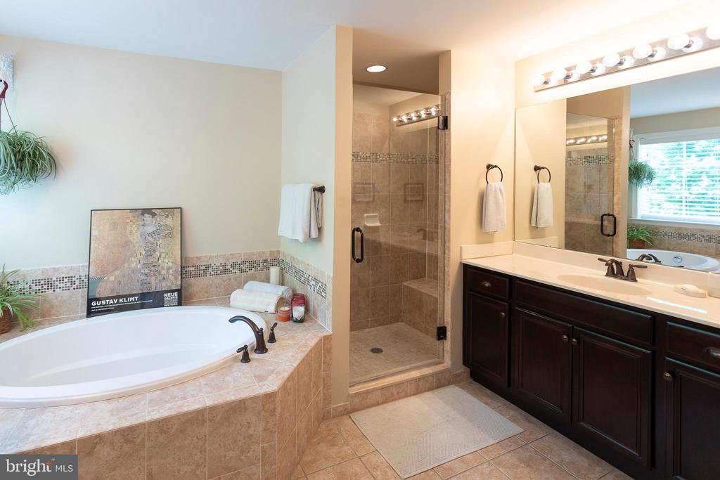 3505 MUIRWOOD DRIVE