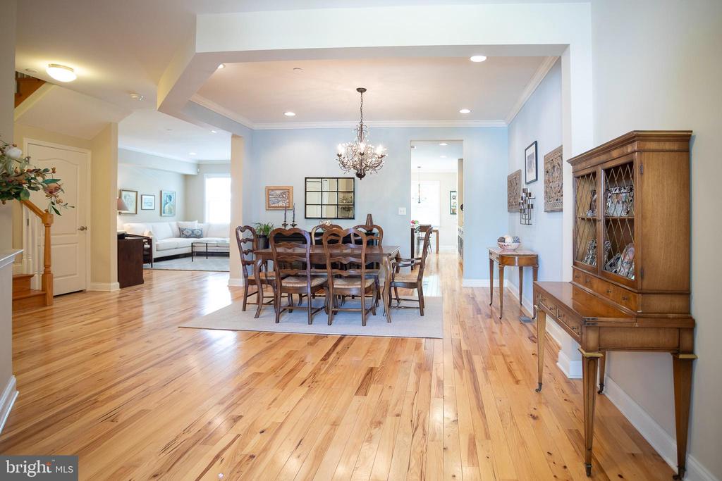 3505 MUIRWOOD DRIVE