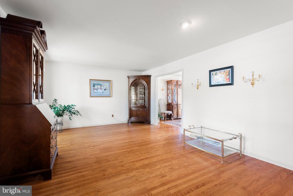 5 GRANT LANE
