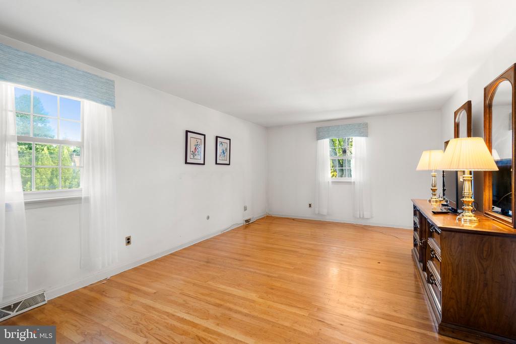 5 GRANT LANE